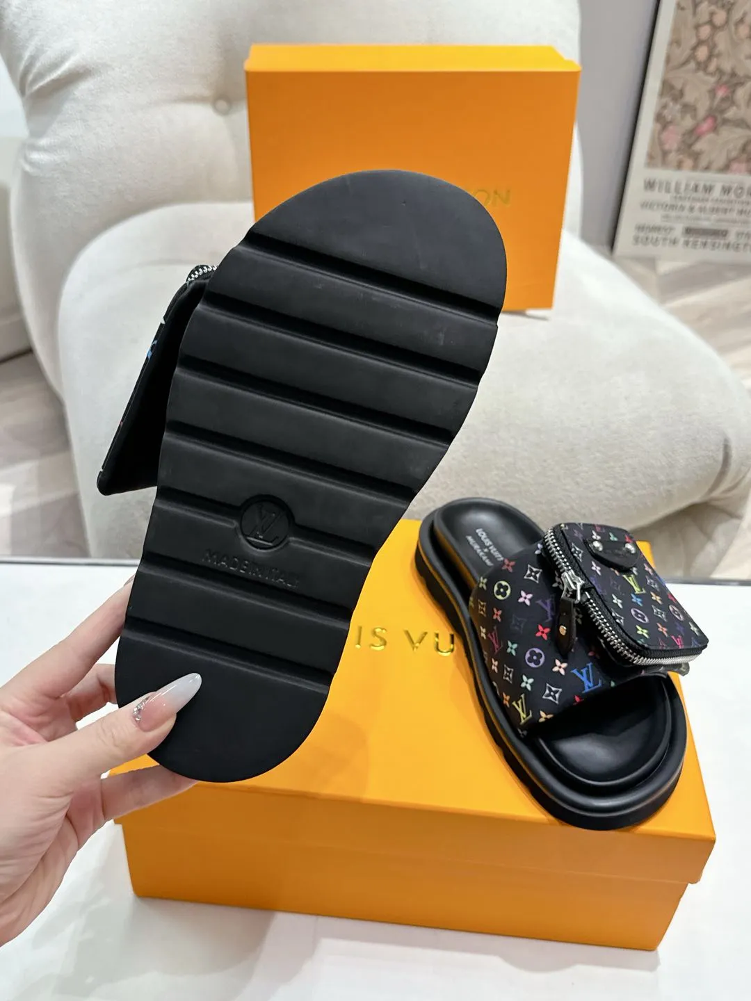 Louis Vuitton 新作カラフル花牛仔フラットスリッパ - 画像 (9)