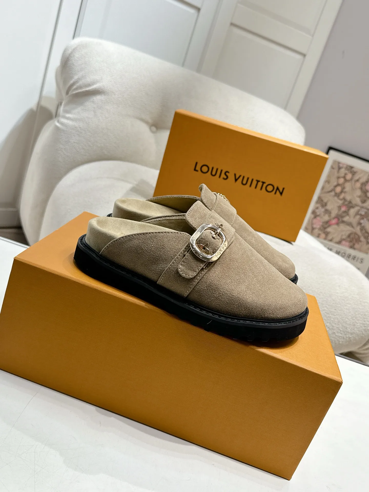 LOUIS VUITTON ベージュ フラットスリッパ - 画像 (3)