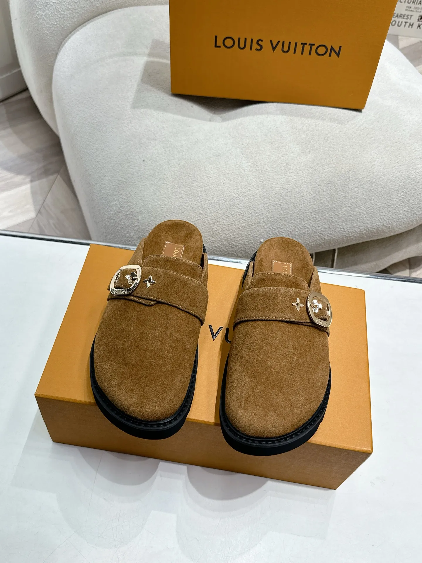 LOUIS VUITTON 茶色 新作 フラットスリッパ
