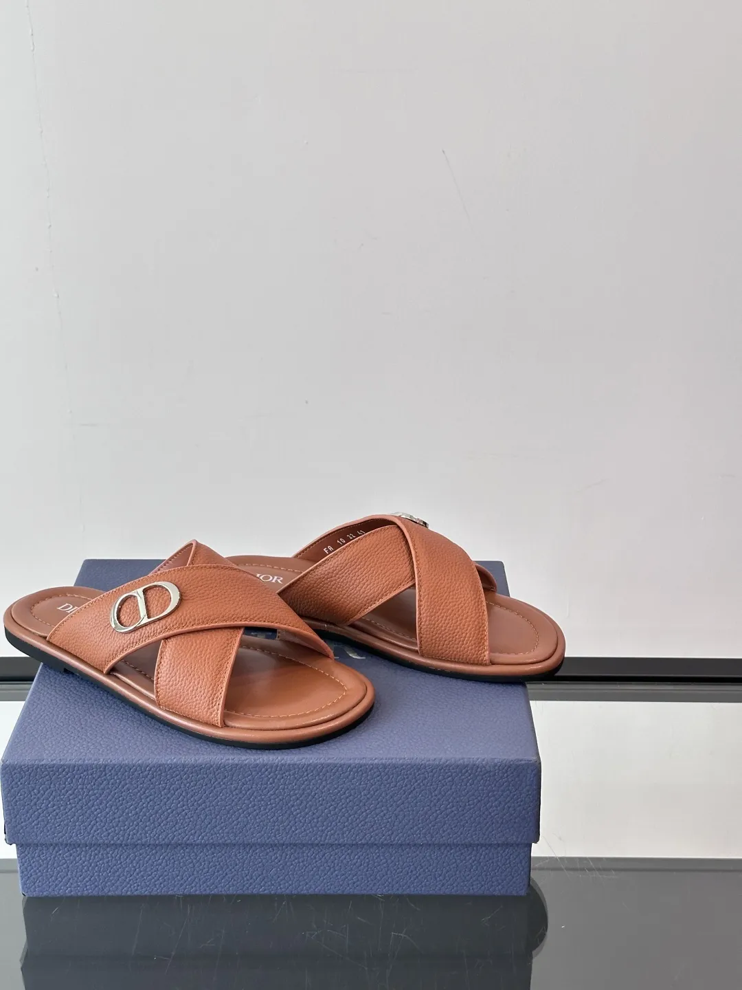 Dior オレンジ クロスバンド サンダル - 画像 (8)