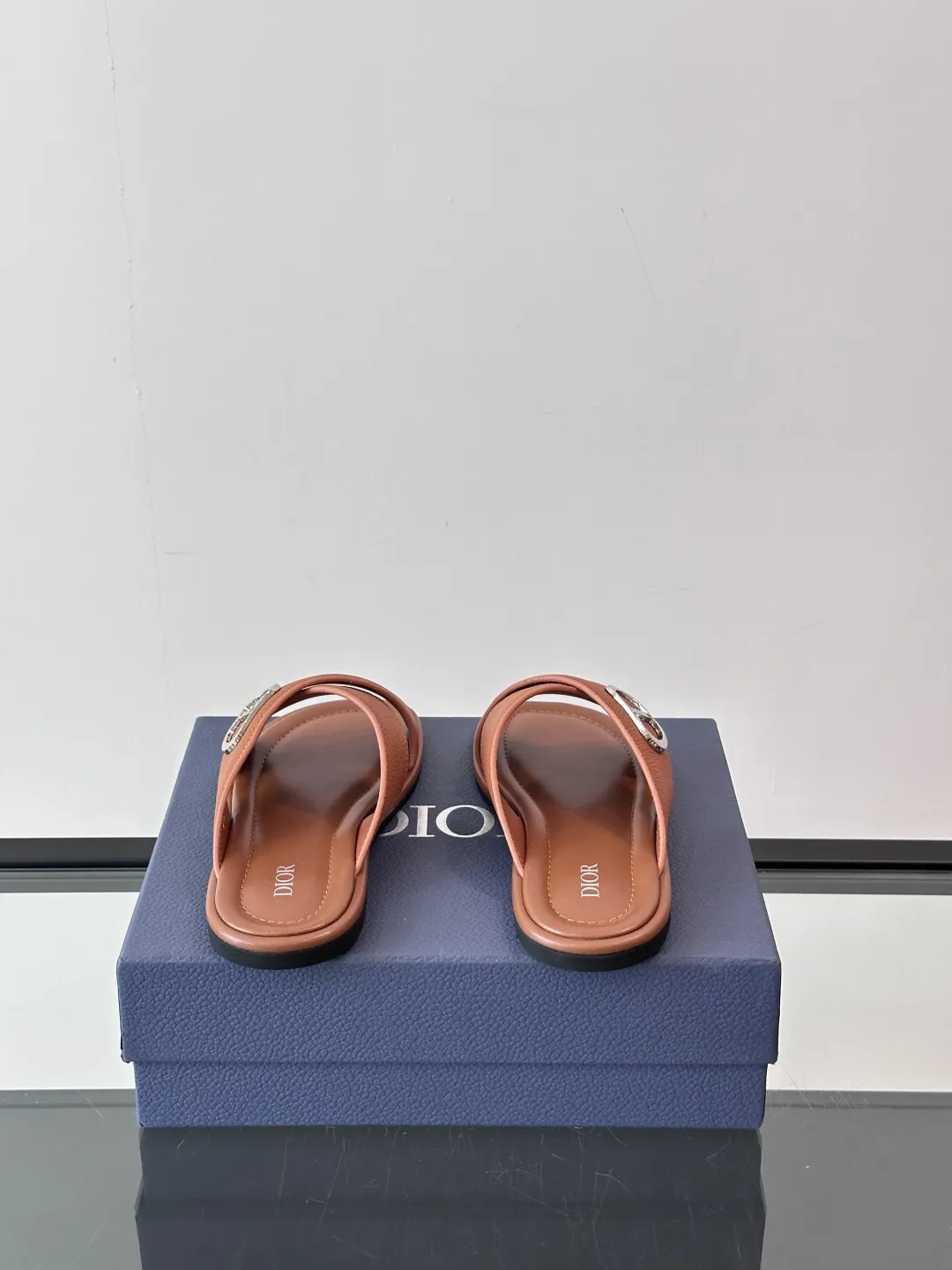 Dior オレンジ クロスバンド サンダル - 画像 (9)