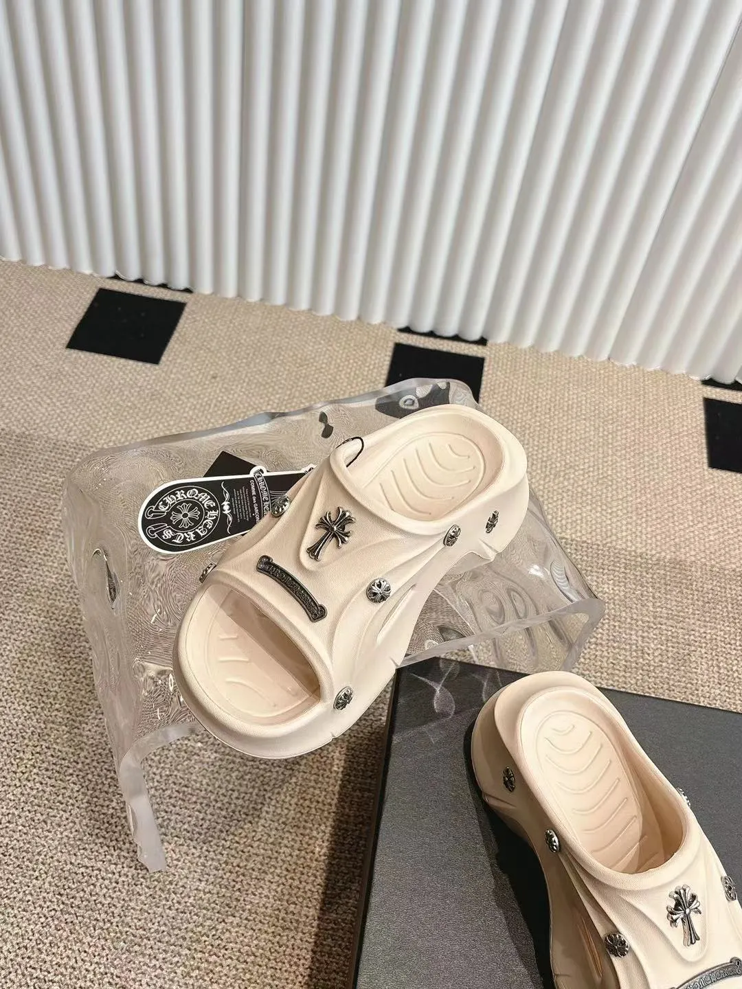 Chrome Hearts クロスデザイン ベージュ ハーフサンダル - 画像 (6)