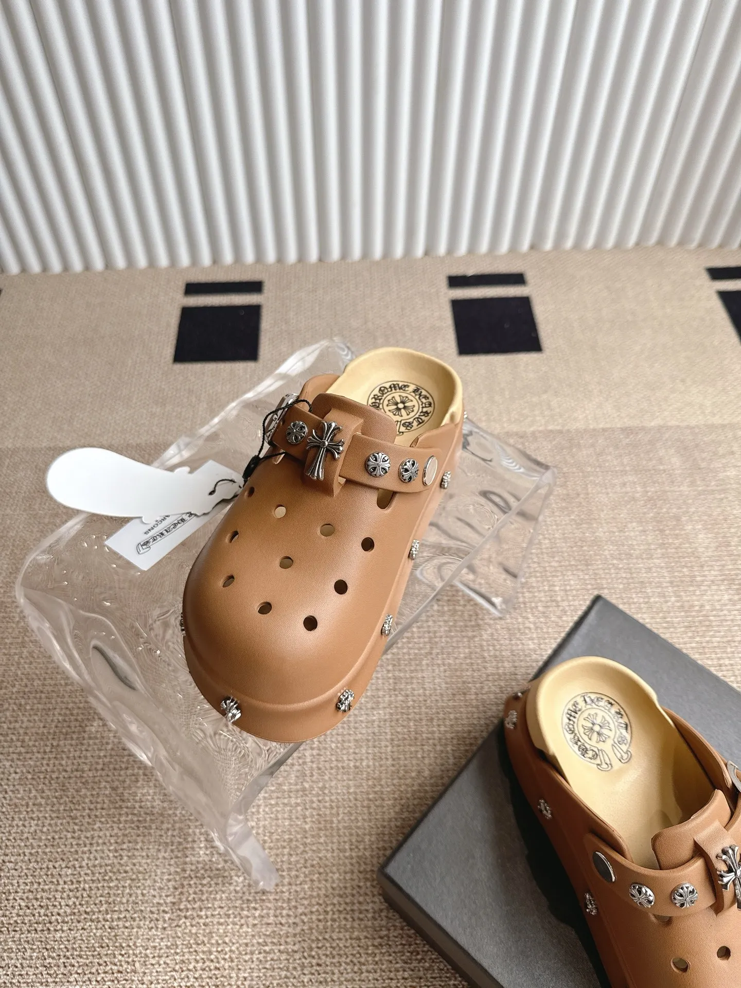 Chrome Hearts クロスハート厚底増高サンダル 茶色 - 画像 (5)