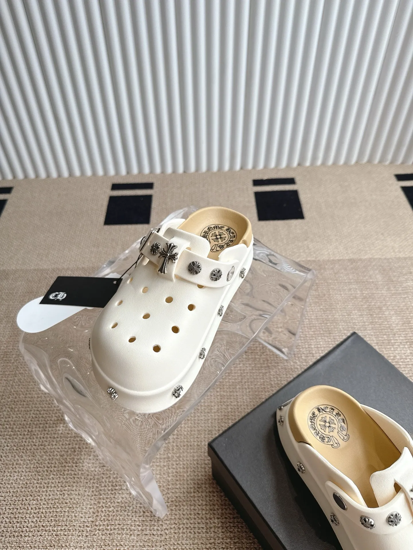 Chrome Hearts クロスハート厚底ホワイトサンダル - 画像 (6)