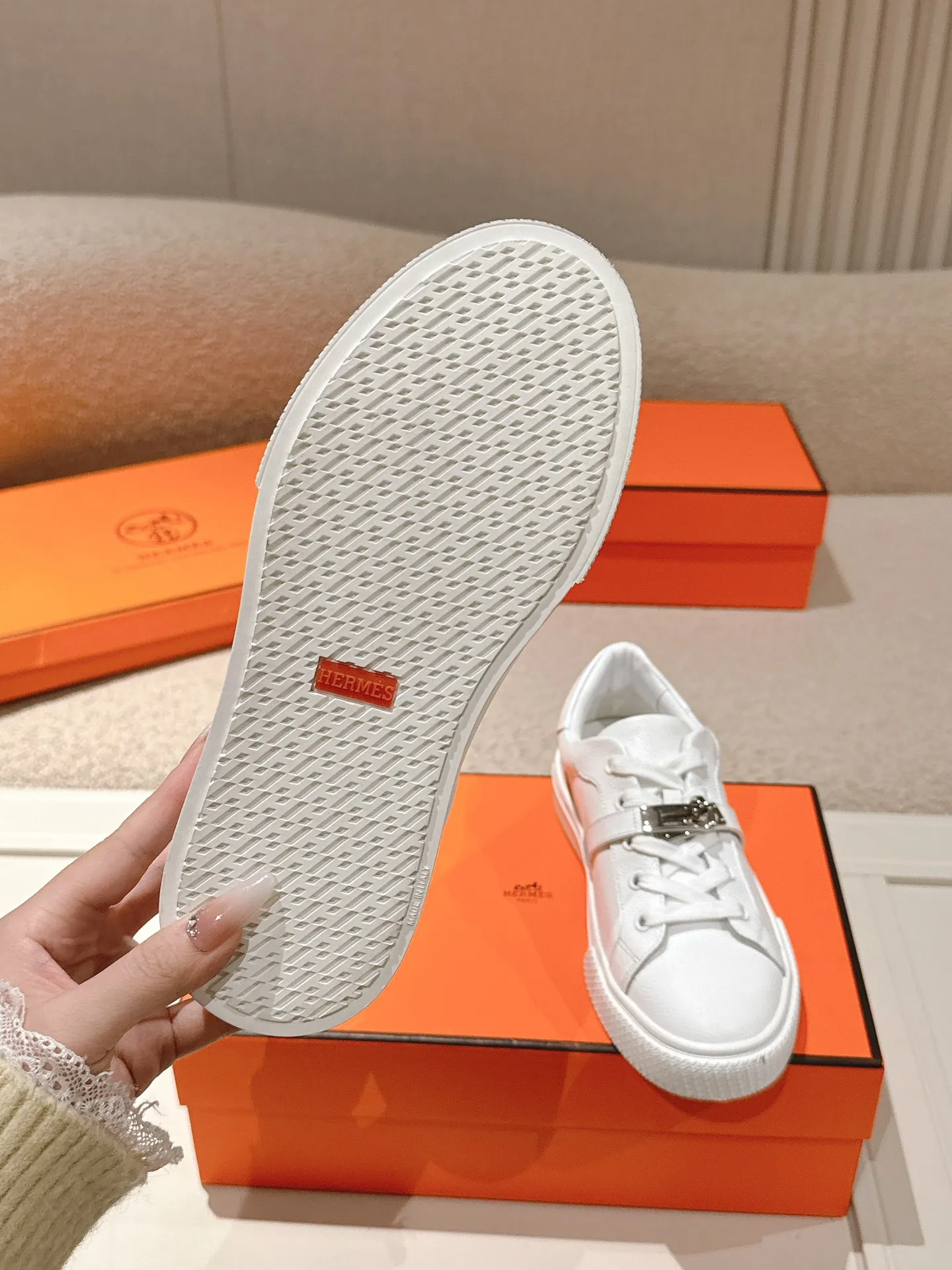 エルメス 白 厚底スニーカー ケリーデザイン - 画像 (10)