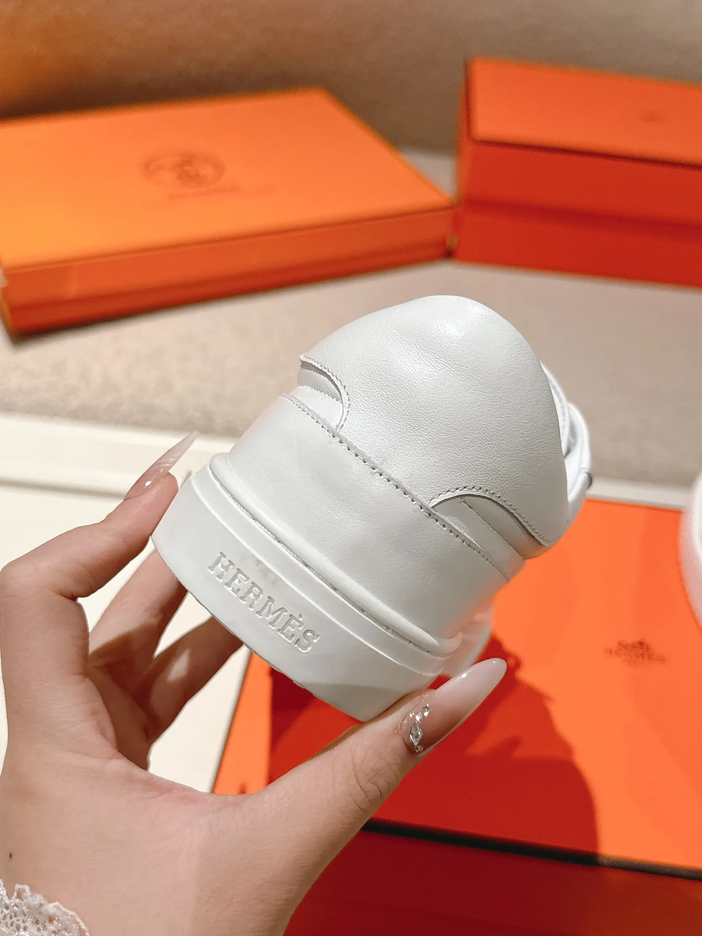 HERMES 厚底スニーカー 白 Kelly扣デザイン - 画像 (10)