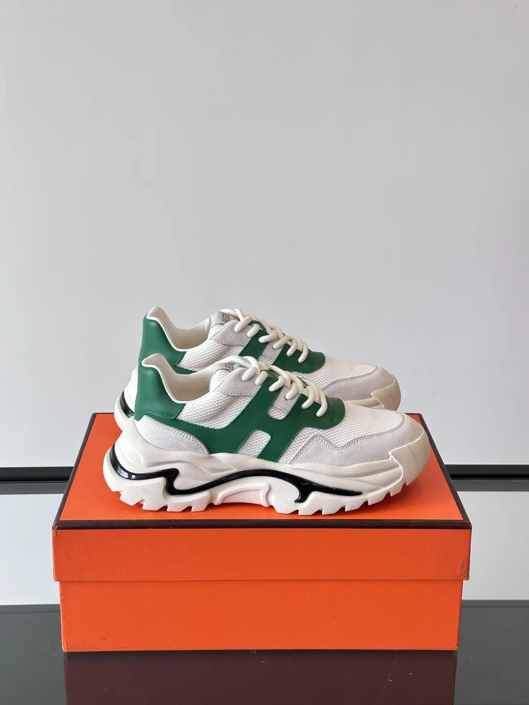 HERMES Hugo 厚底スニーカー