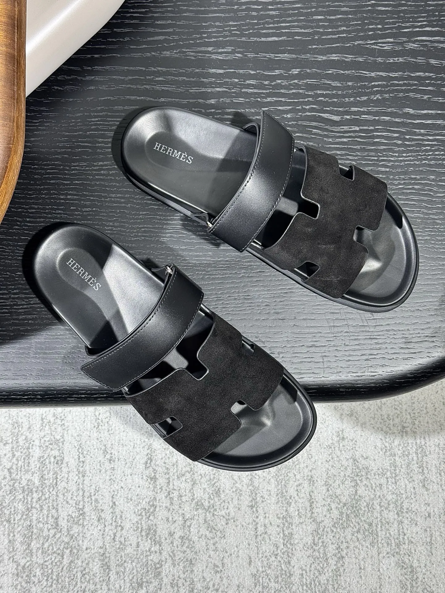 エルメス 黒 クラシックスエードサンダル - 画像 (4)