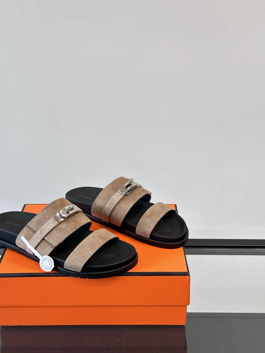 エルメス ベージュ レザーサンダル メンズ - 画像 (8)