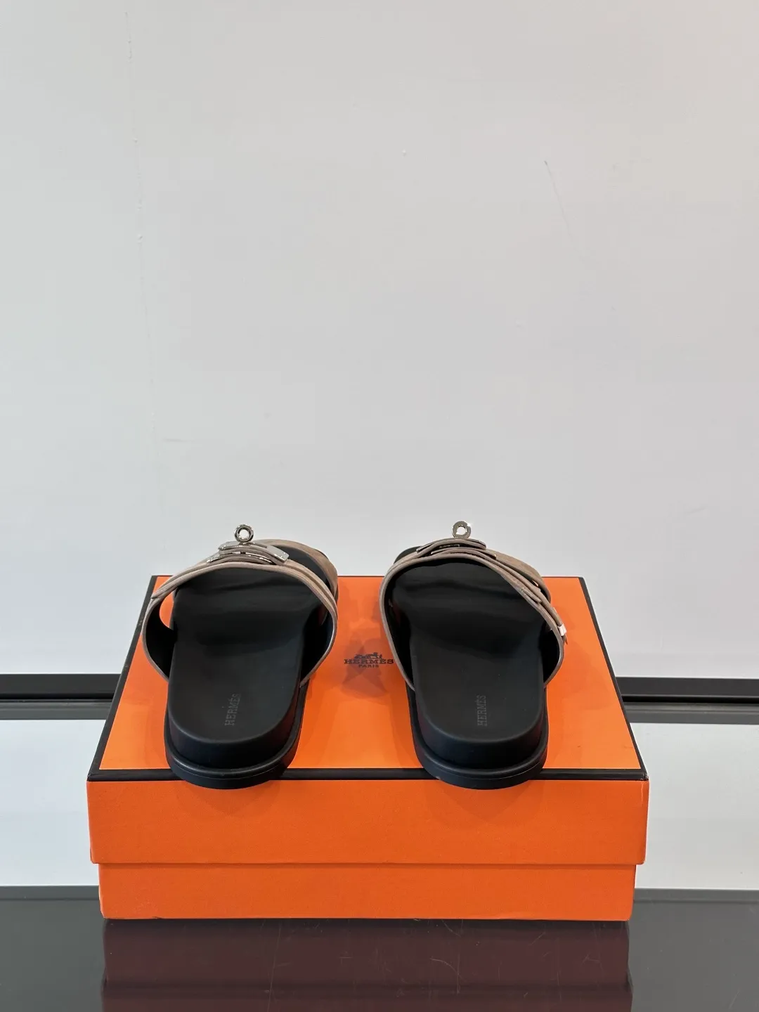 エルメス ベージュ レザーサンダル メンズ - 画像 (9)