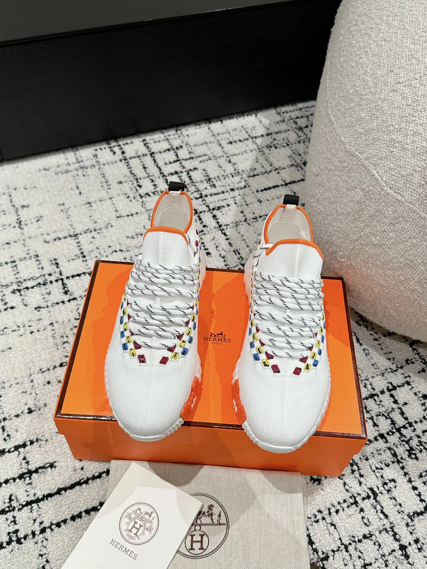 Hermès 厚底スニーカー ホワイト カップルスタイル - 画像 (3)