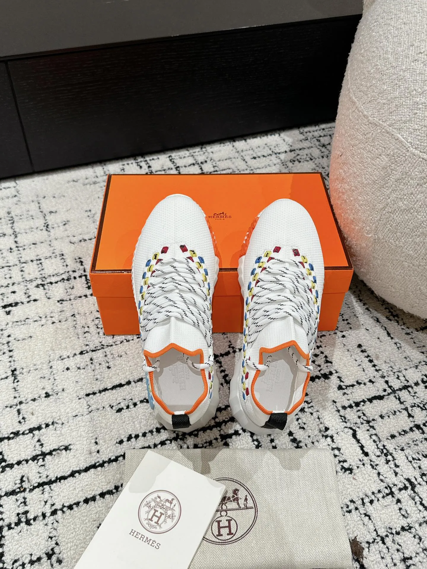 Hermès 厚底スニーカー ホワイト カップルスタイル - 画像 (5)