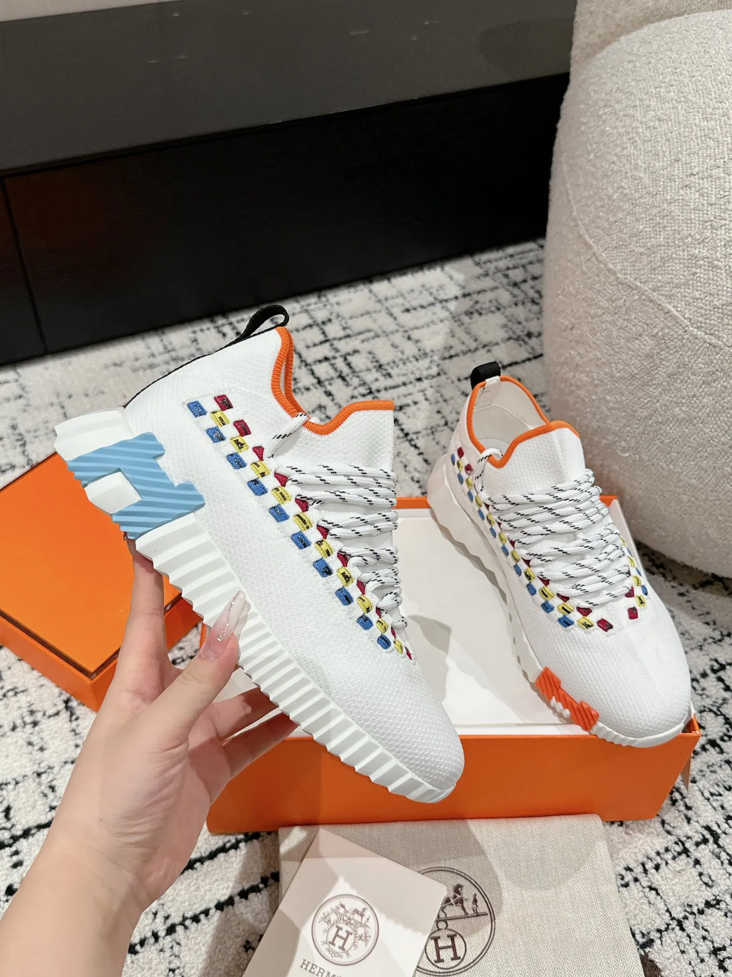 Hermès 厚底スニーカー ホワイト カップルスタイル - 画像 (6)