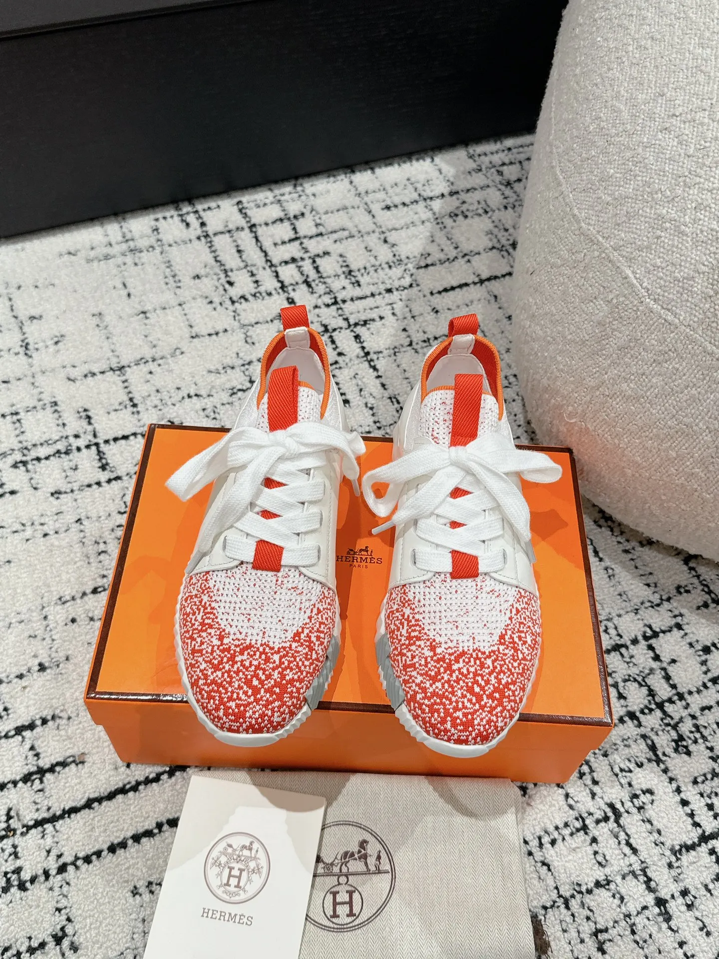 エルメス 厚底スニーカー レッド ホワイト - 画像 (3)