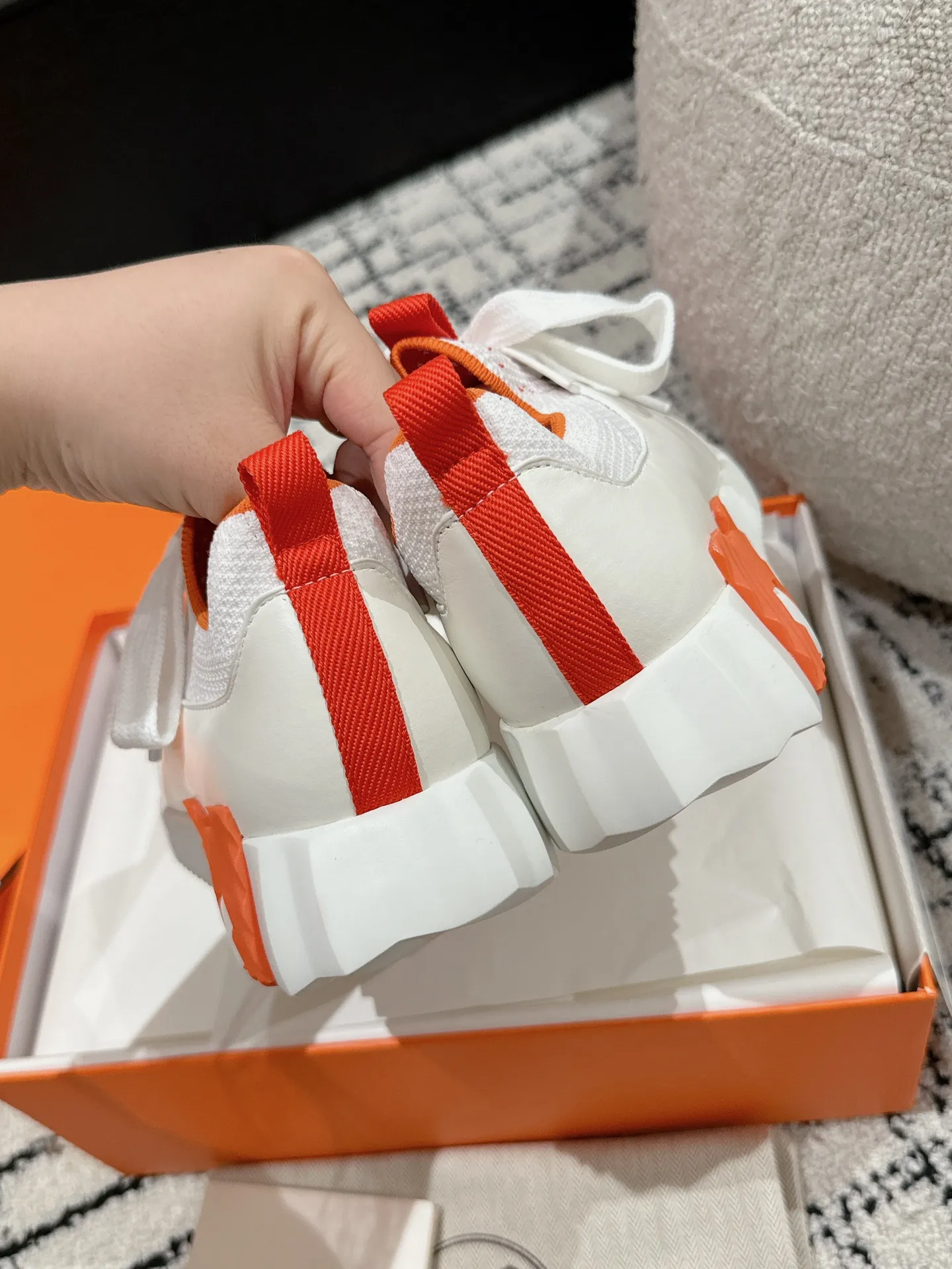 エルメス 厚底スニーカー レッド ホワイト - 画像 (9)