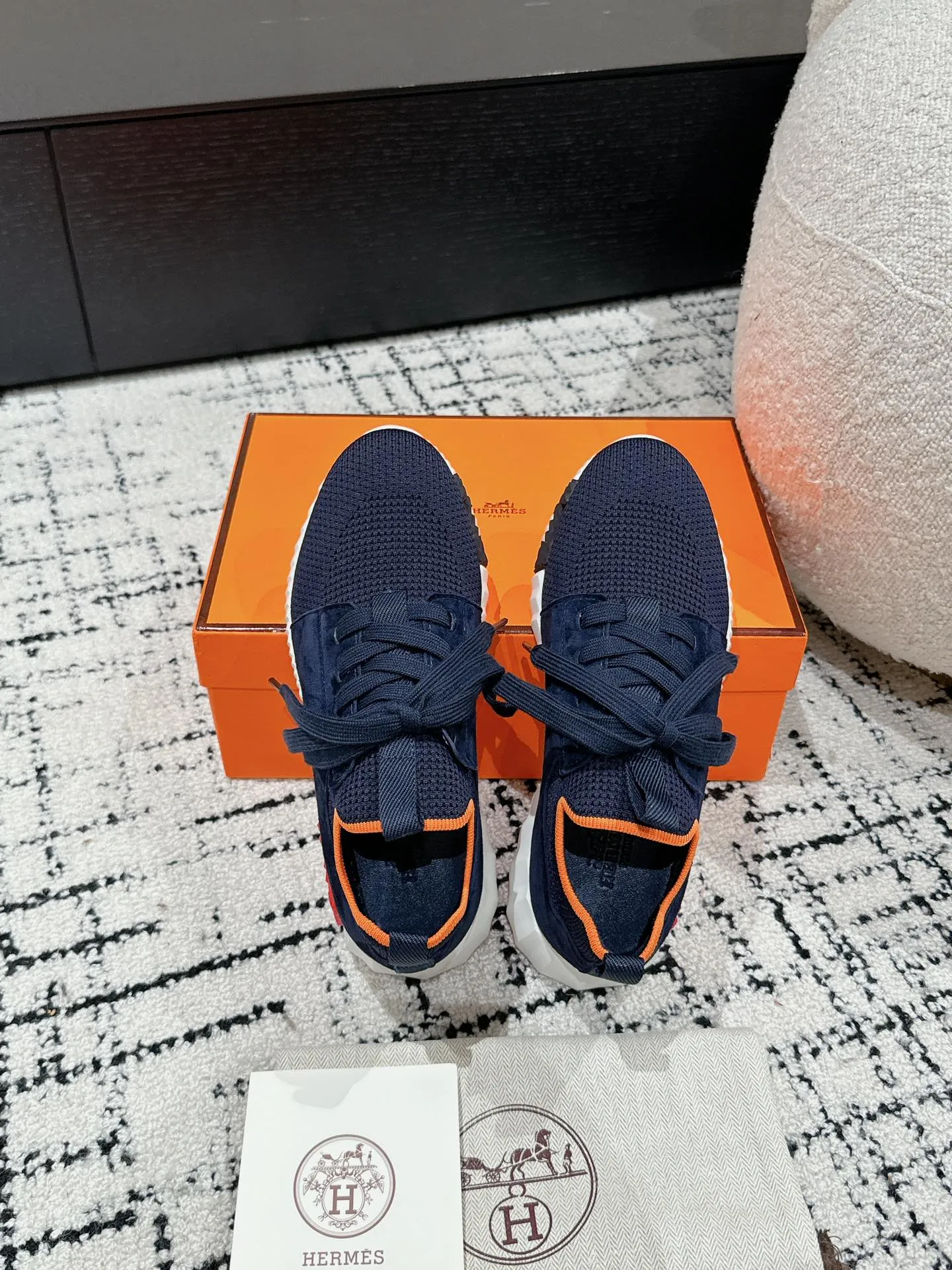 エルメス 厚底スニーカー ネイビー カジュアルスタイル - 画像 (5)