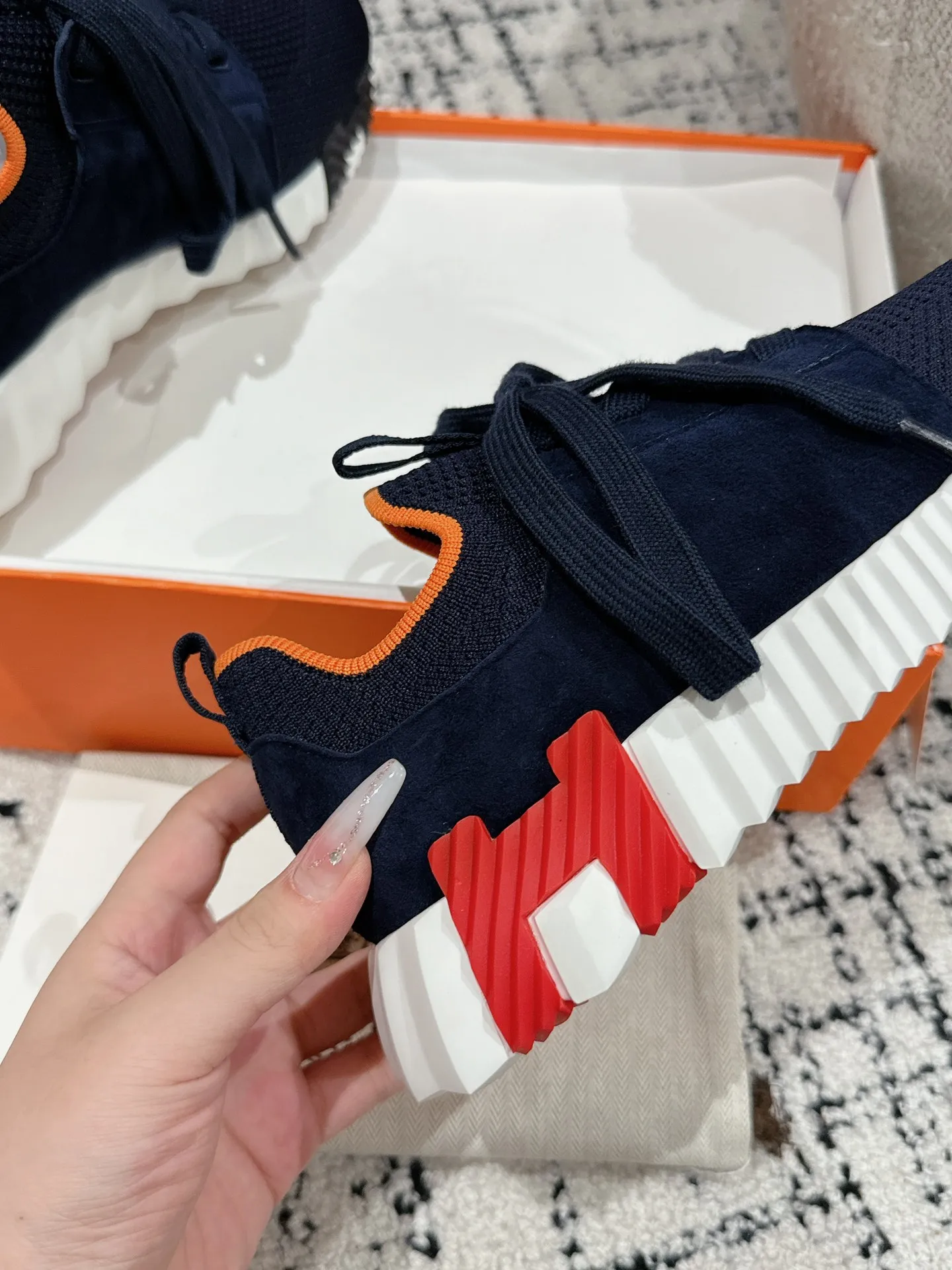 エルメス 厚底スニーカー ネイビー カジュアルスタイル - 画像 (8)