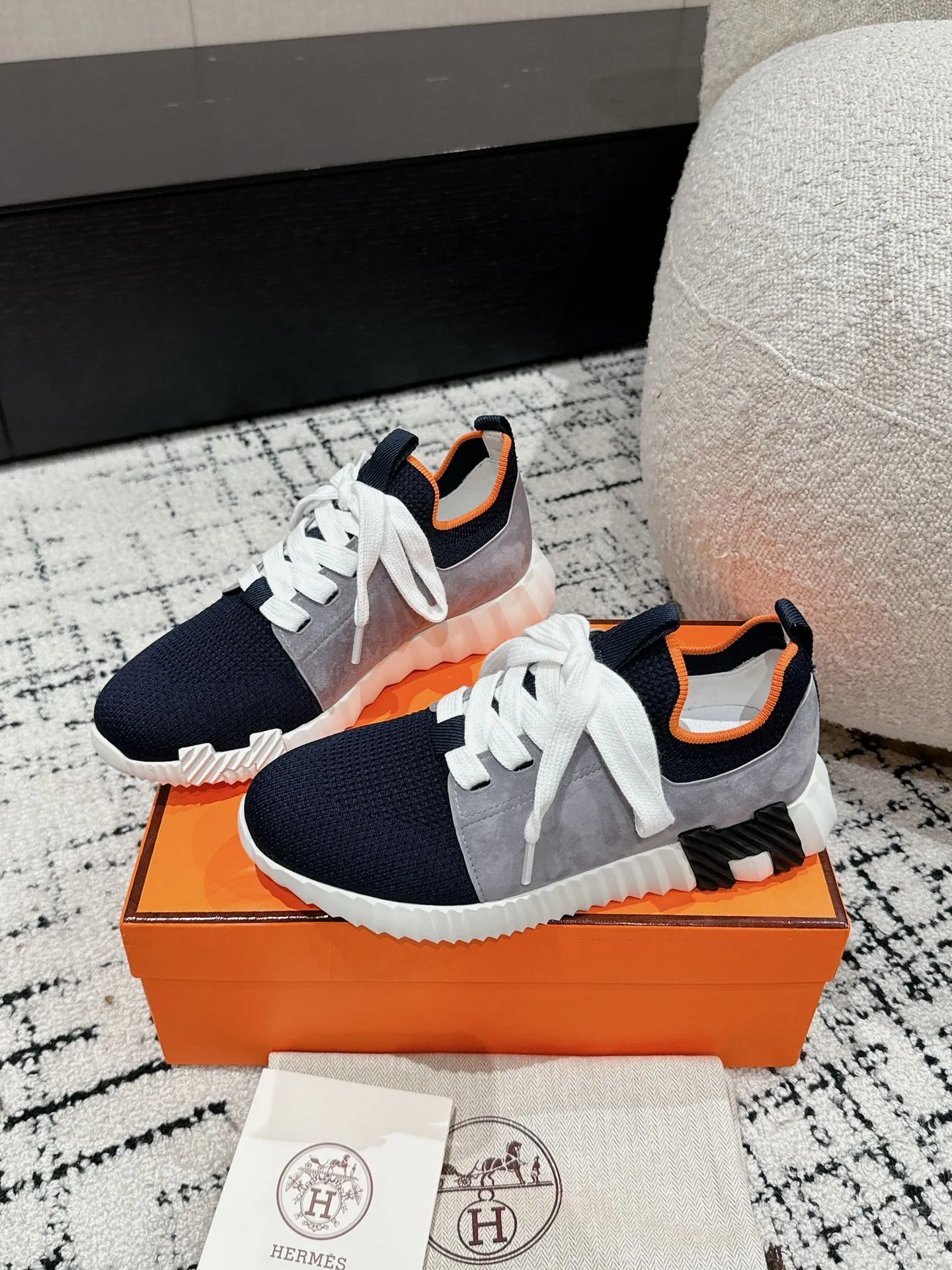 エルメス 厚底スニーカー ネイビー カジュアルスタイル - 画像 (4)