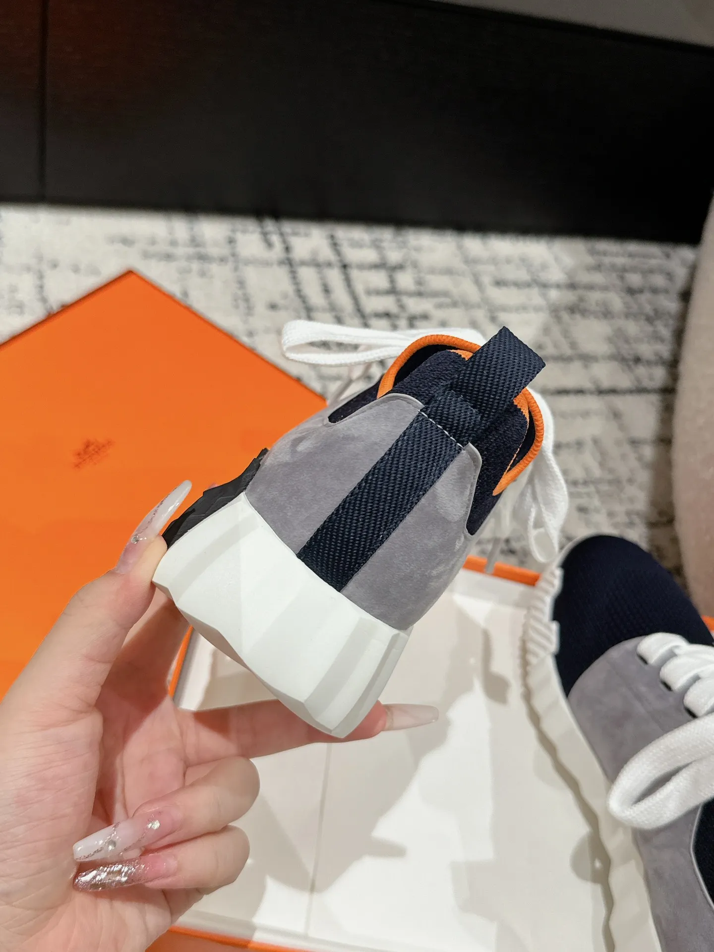 エルメス 厚底スニーカー ネイビー カジュアルスタイル - 画像 (8)