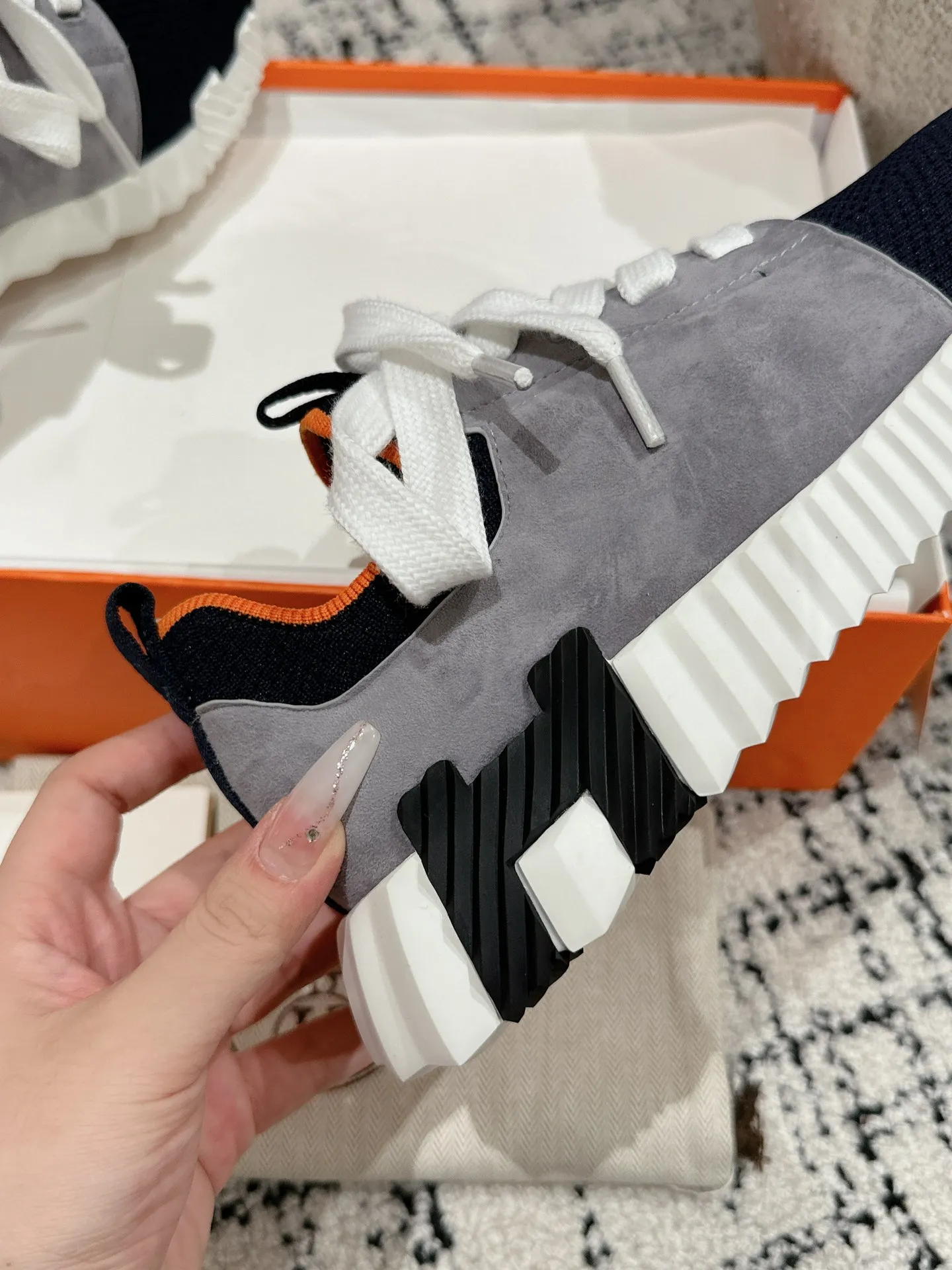 エルメス 厚底スニーカー ネイビー カジュアルスタイル - 画像 (9)