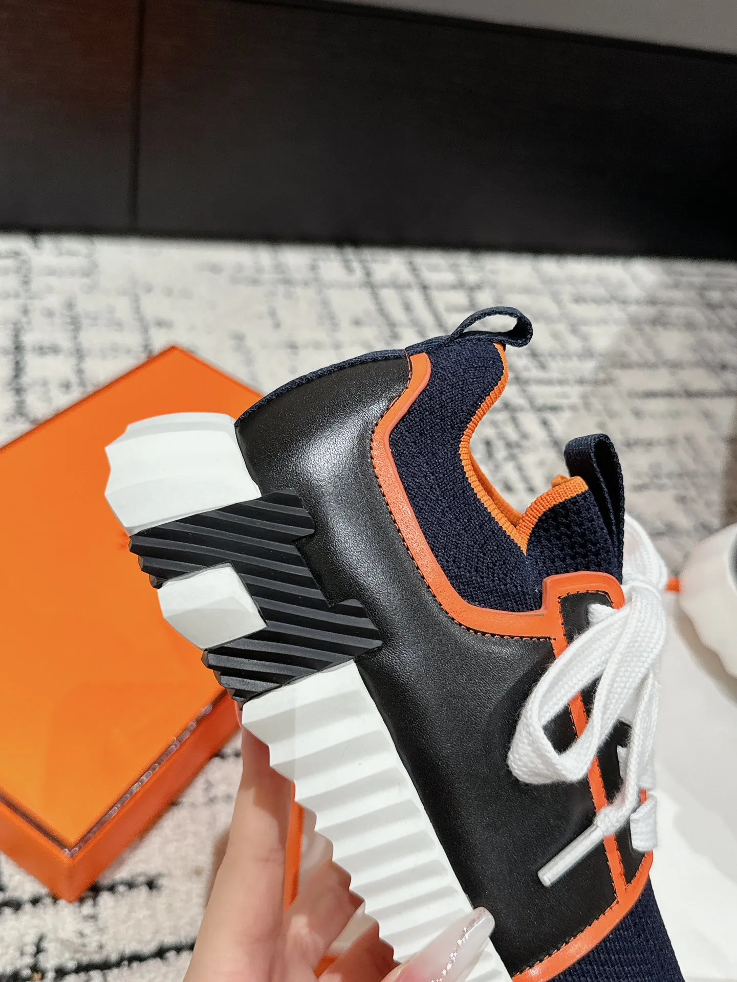 HERMÈS 厚底スニーカー ブルー オレンジ 情侣款 - 画像 (9)