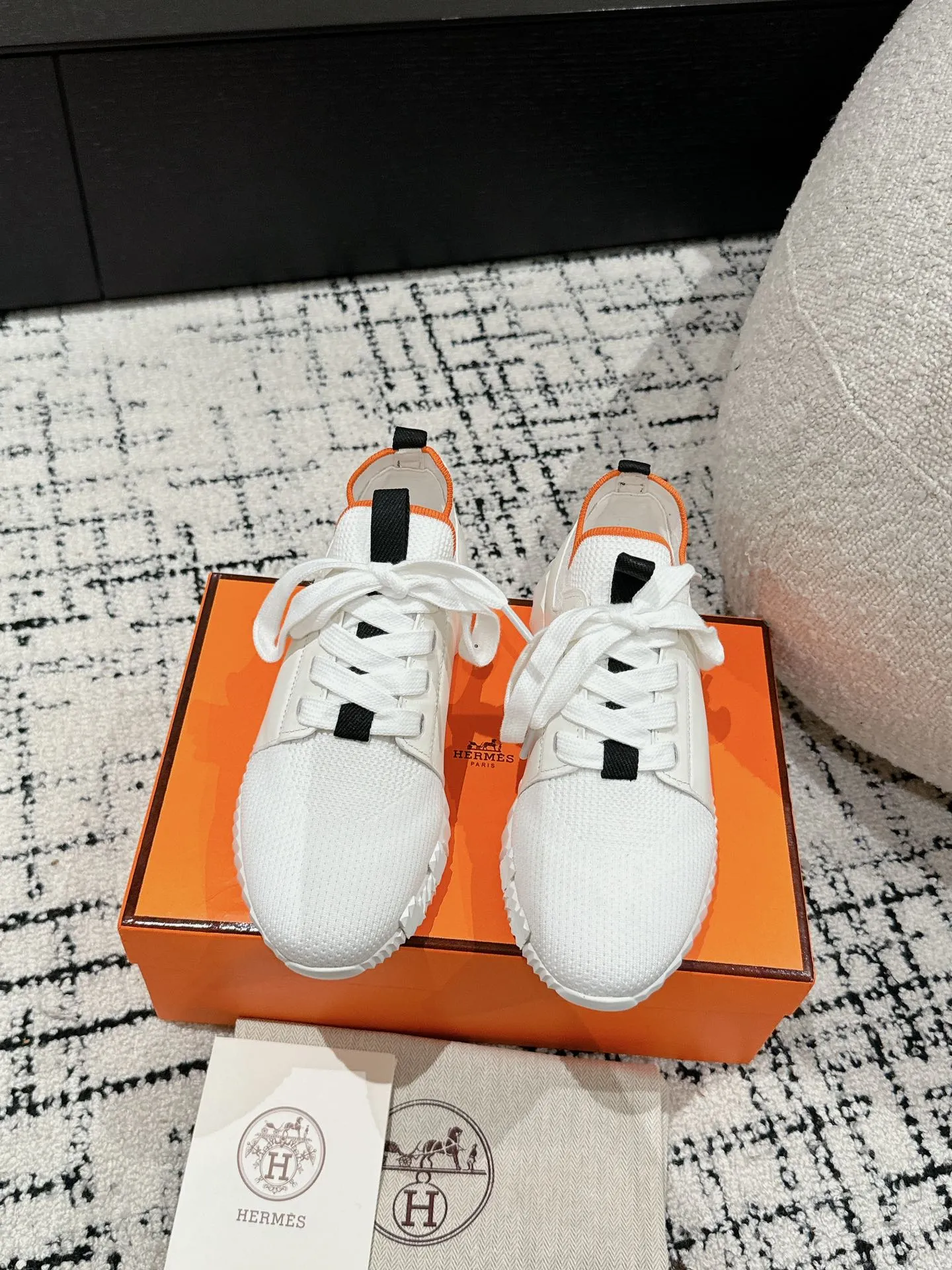 エルメス 厚底スニーカー ホワイト オレンジ 秋冬新作 - 画像 (3)
