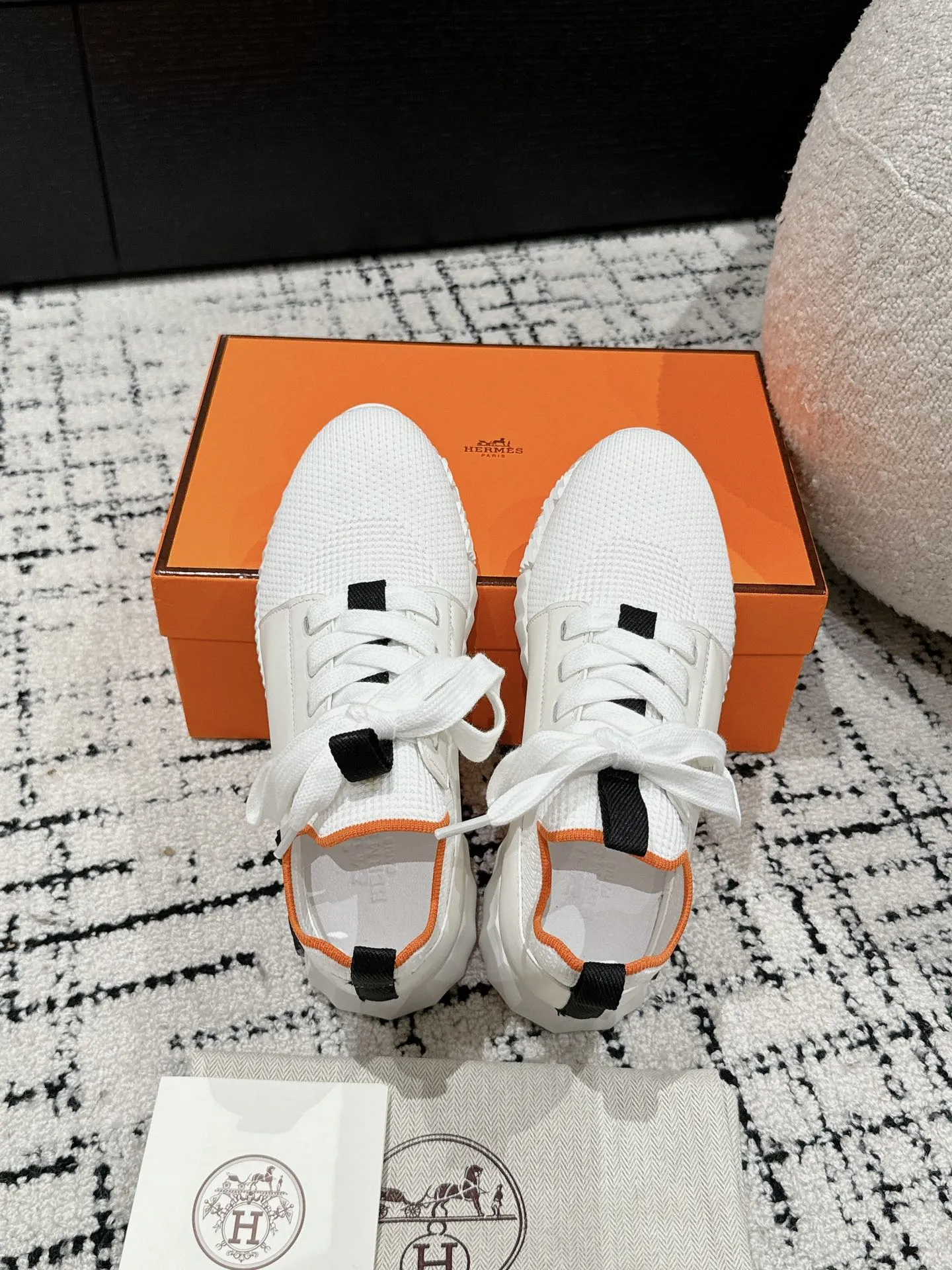 エルメス 厚底スニーカー ホワイト オレンジ 秋冬新作 - 画像 (5)