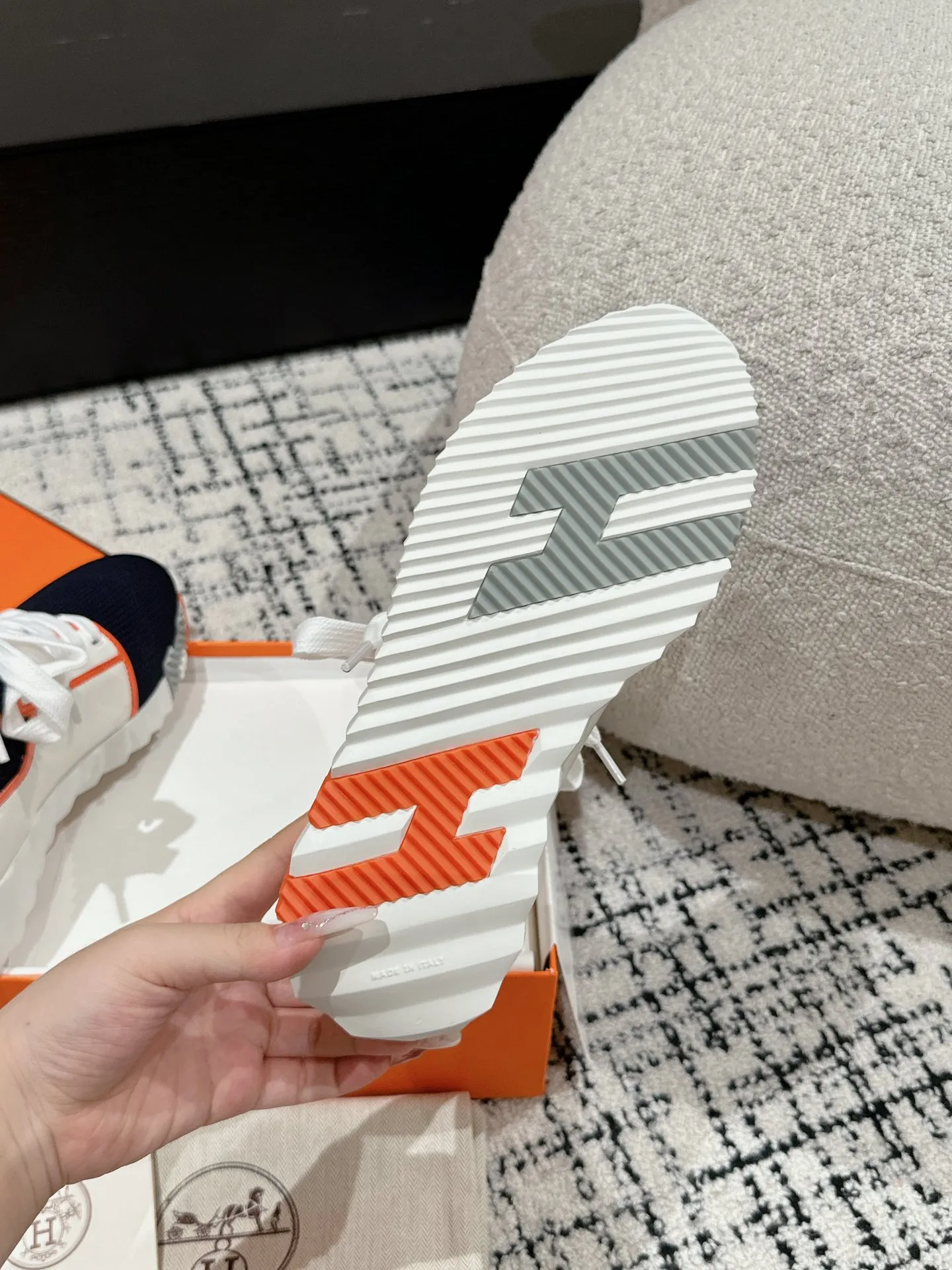 ヘルメス厚底スニーカーオレンジ×ネイビー秋冬新作 - 画像 (10)