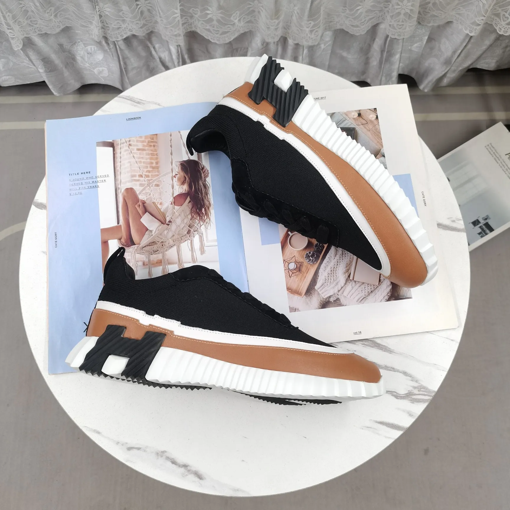 HERMES 厚底スニーカー ブラック 低帮モデル - 画像 (5)