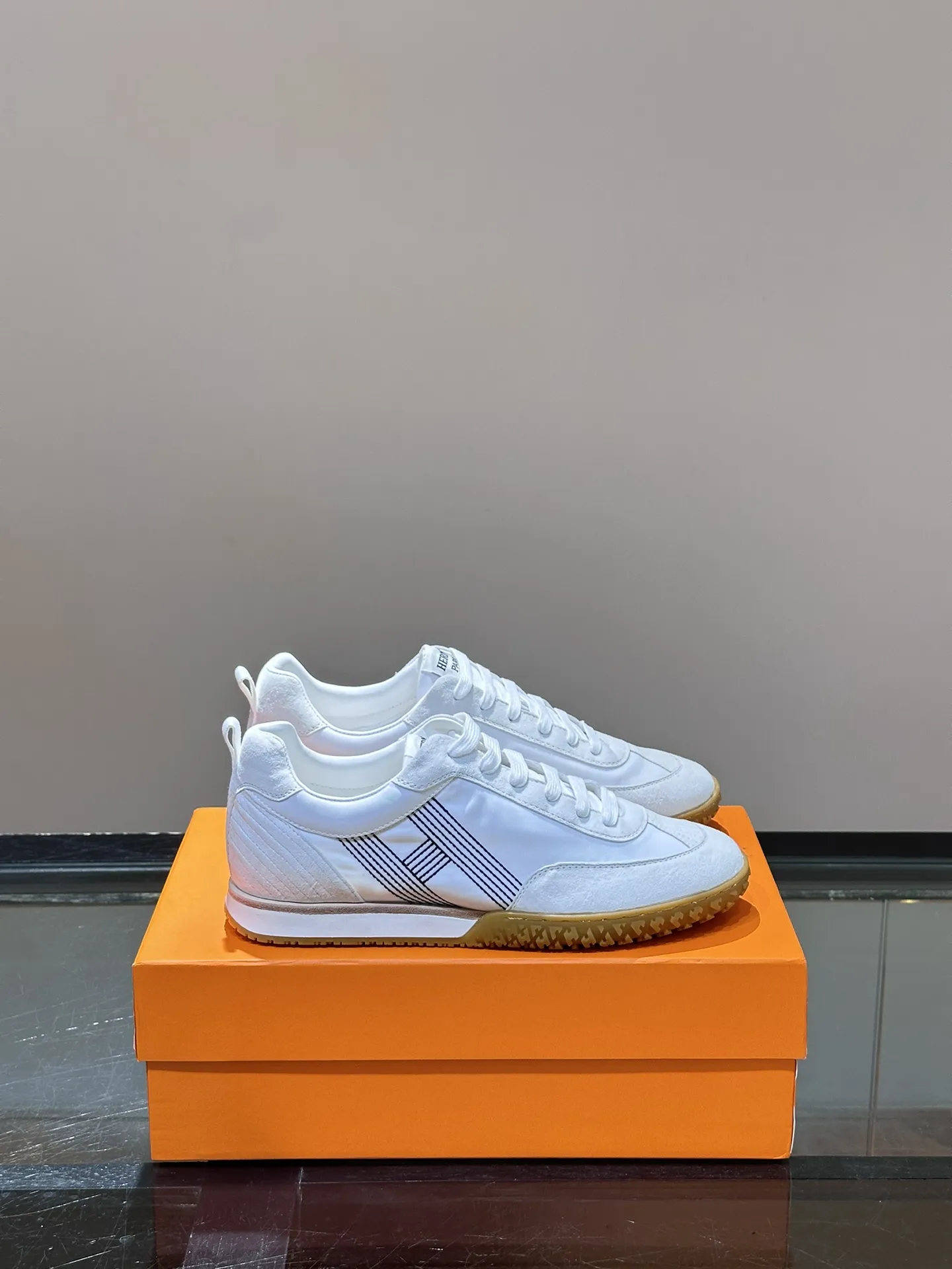 HERMES SS24 ヘロス厚底スニーカー ホワイト