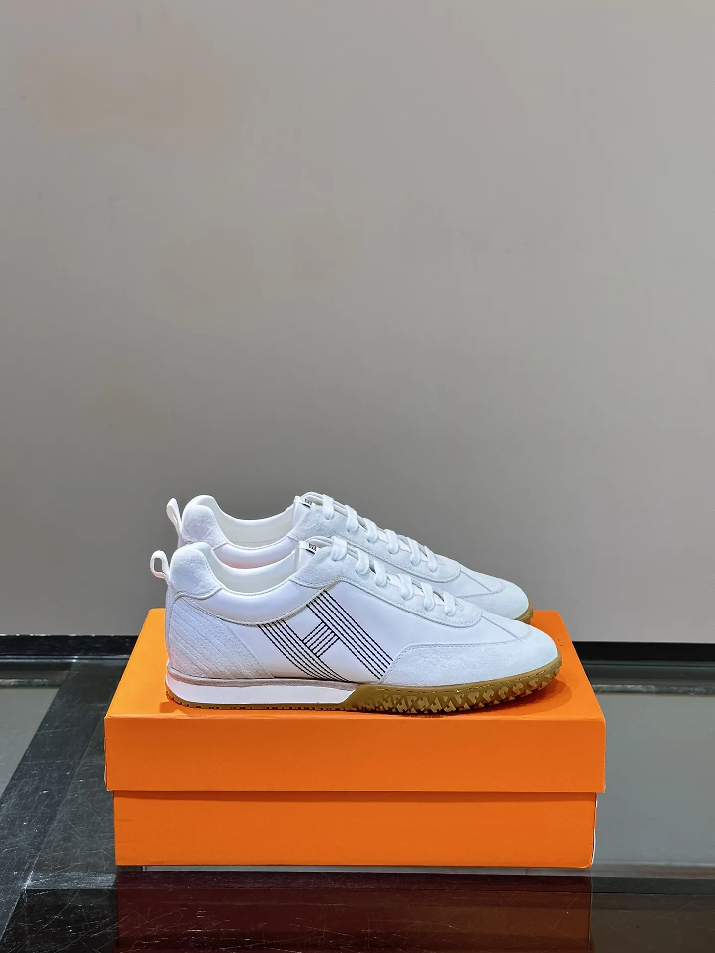 HERMES SS24 ヘロス厚底スニーカー ホワイト