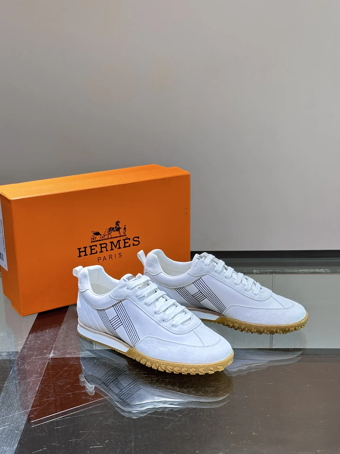 HERMES SS24 ヘロス厚底スニーカー ホワイト - 画像 (6)