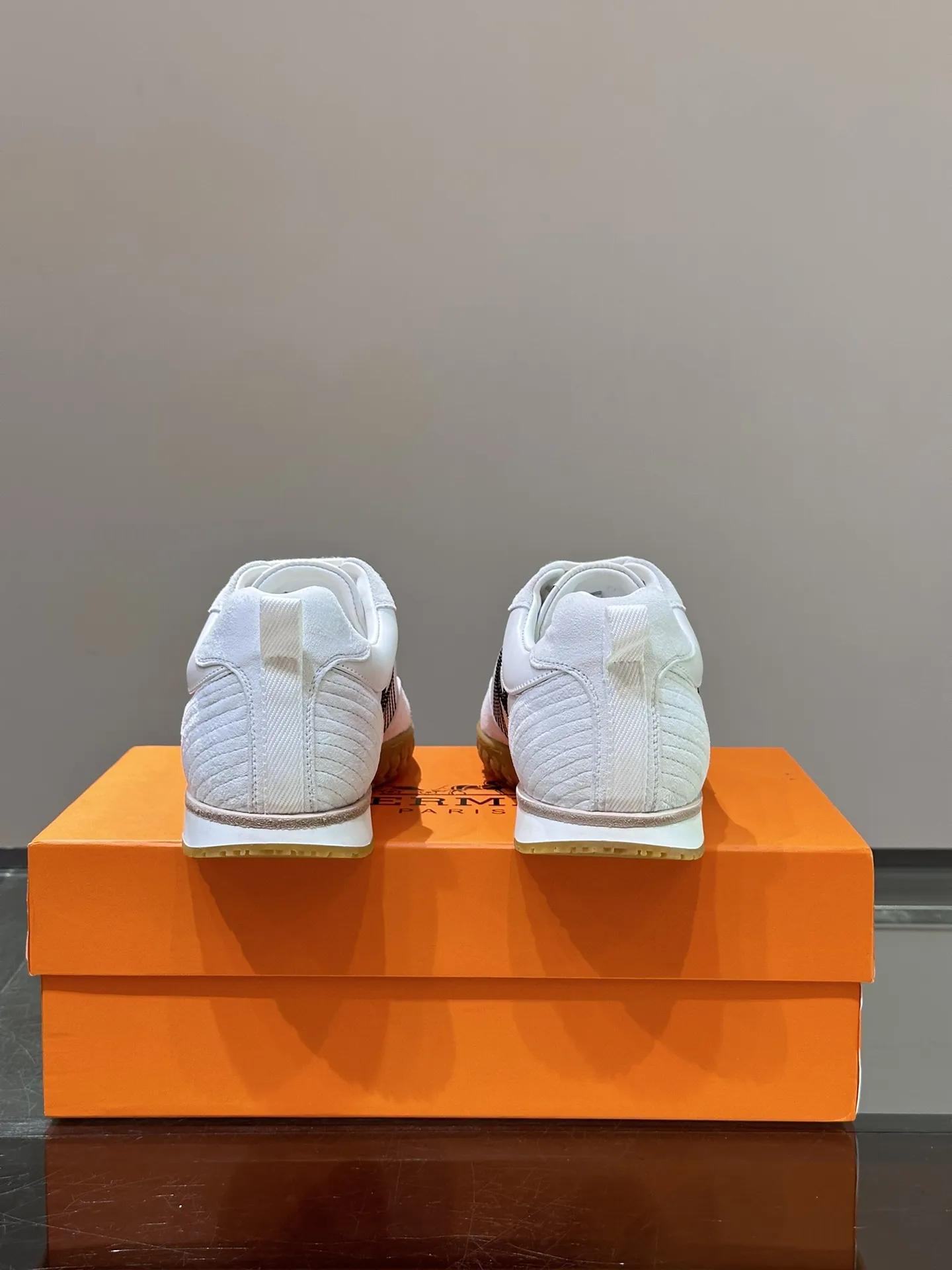 HERMES SS24 ヘロス厚底スニーカー ホワイト - 画像 (9)