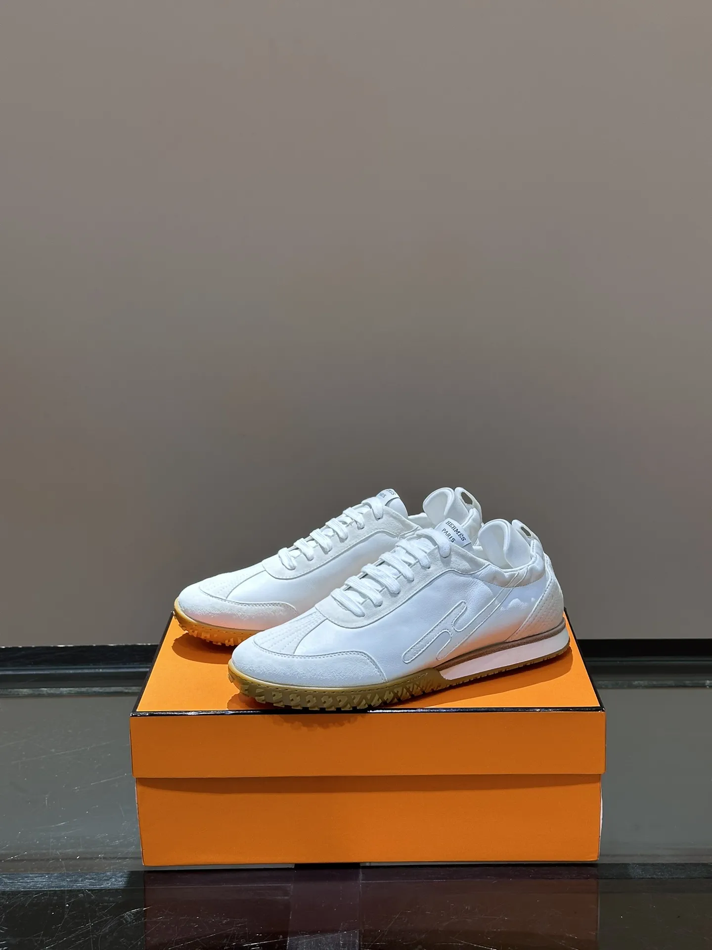 HERMES SS24 ヘロス厚底スニーカー ホワイト - 画像 (4)