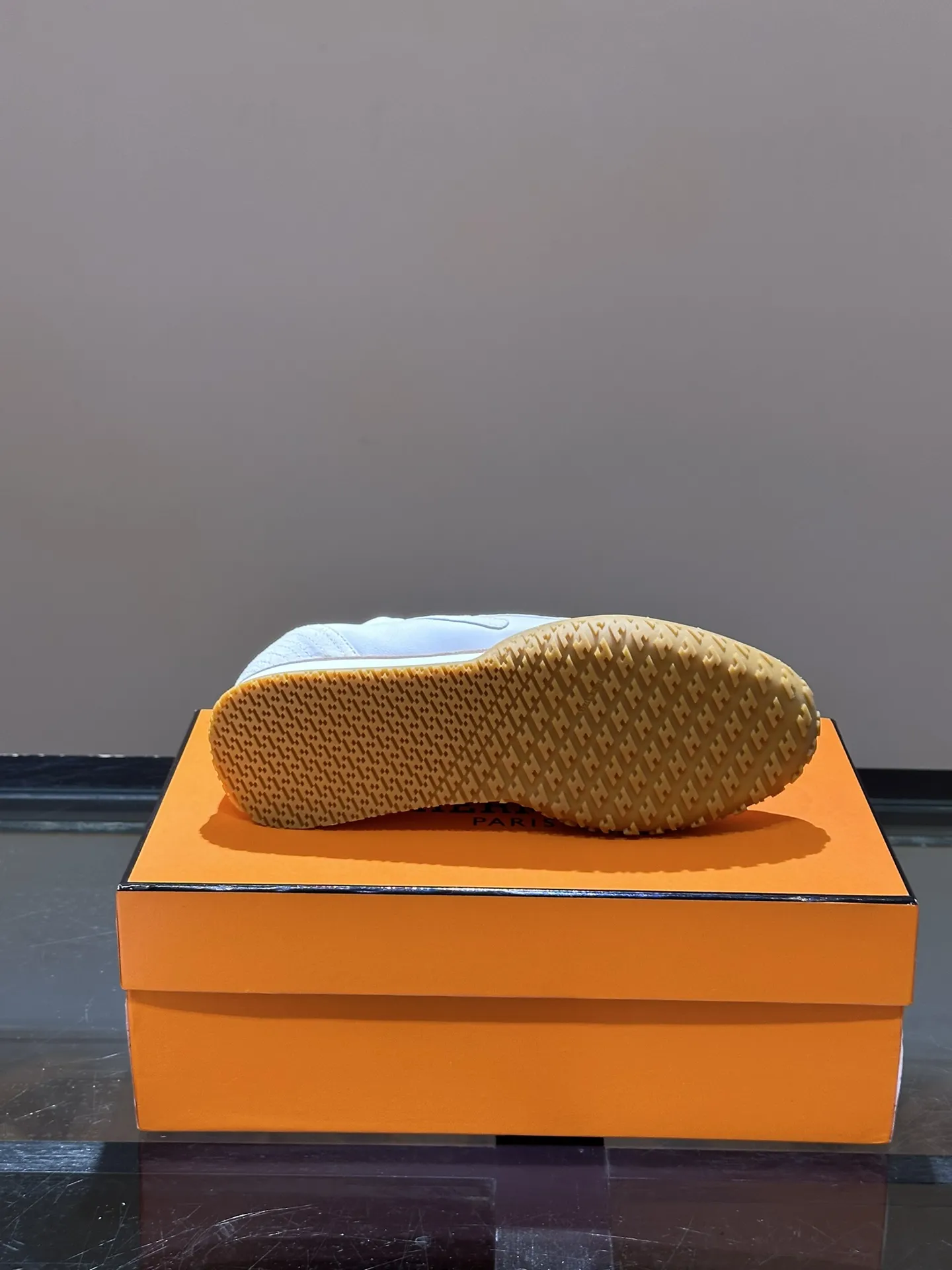 HERMES SS24 ヘロス厚底スニーカー ホワイト - 画像 (10)