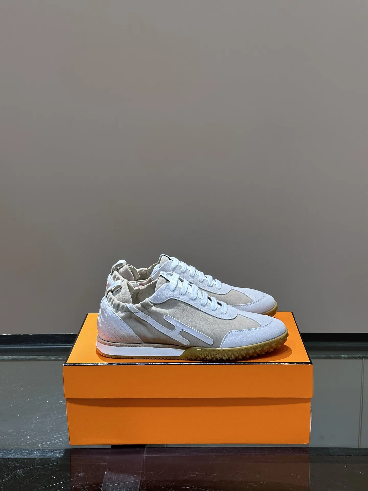 HERMES SS24 ヘロス厚底スニーカー ホワイト