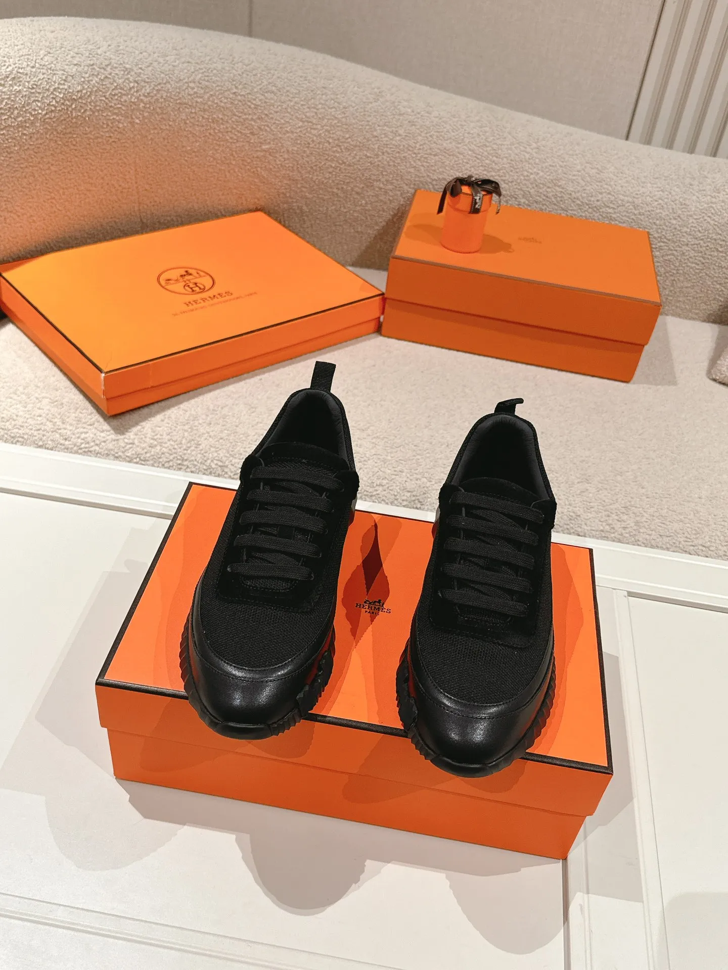 エルメス 厚底スニーカー ブラック カップルスタイル - 画像 (3)