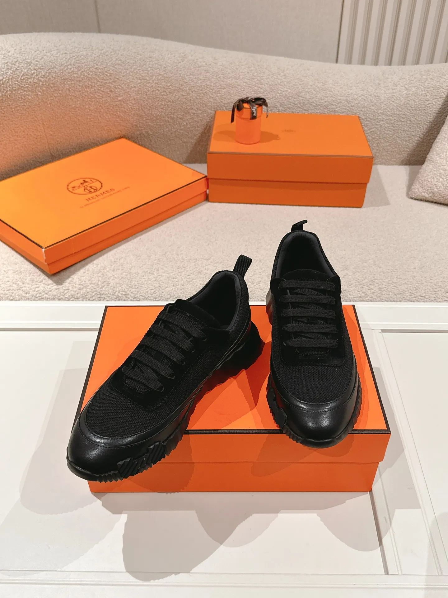 エルメス 厚底スニーカー ブラック カップルスタイル - 画像 (6)