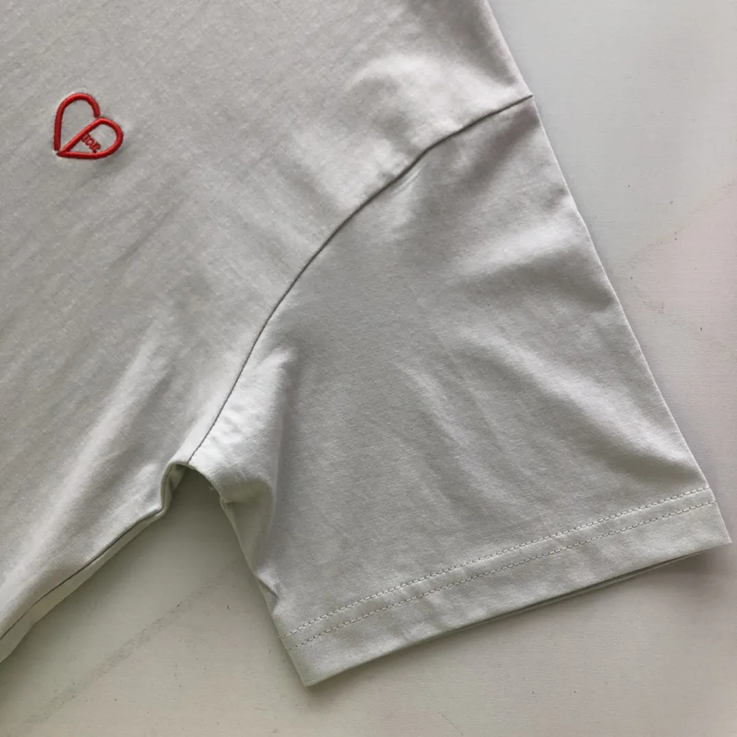 Christian Dior 白 Tシャツ CD Heart 刺繍 宽松デザイン - 画像 (7)