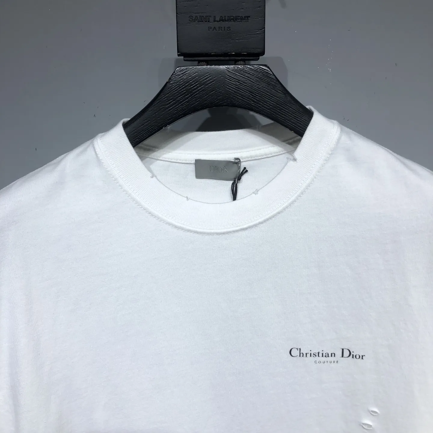 Christian Dior 白 スズランのレタリングTシャツ - 画像 (4)
