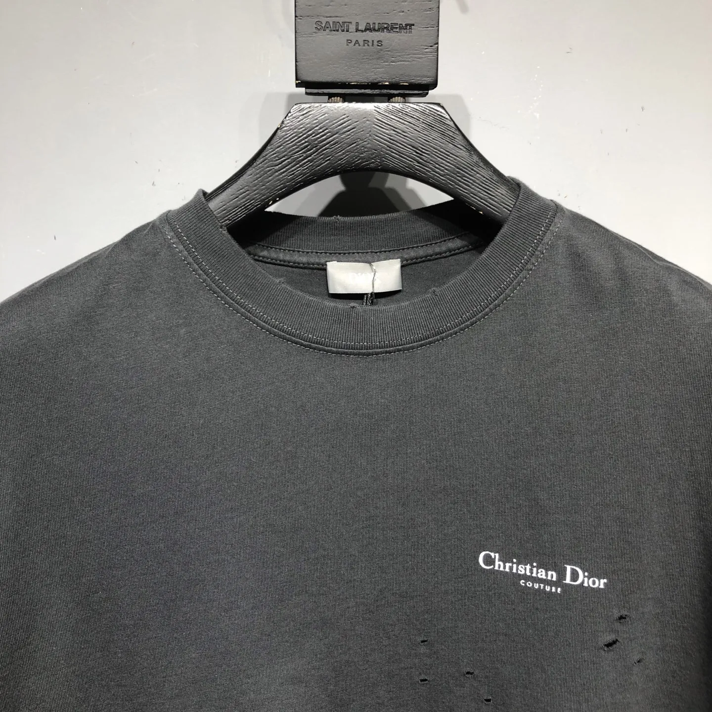 Christian Dior 黒 破れデザインTシャツ - 画像 (4)