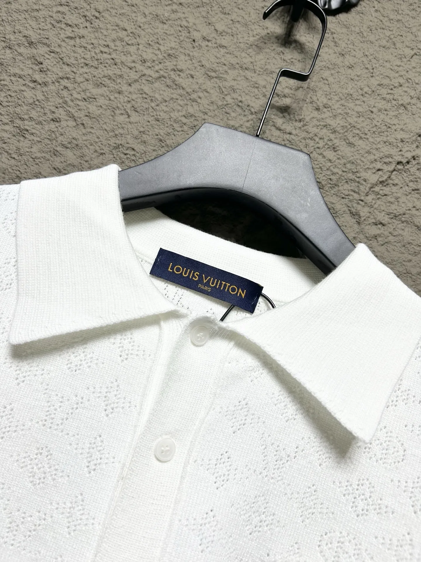 LOUIS VUITTON ホワイト中空ニットポロシャツ半袖 - 画像 (4)