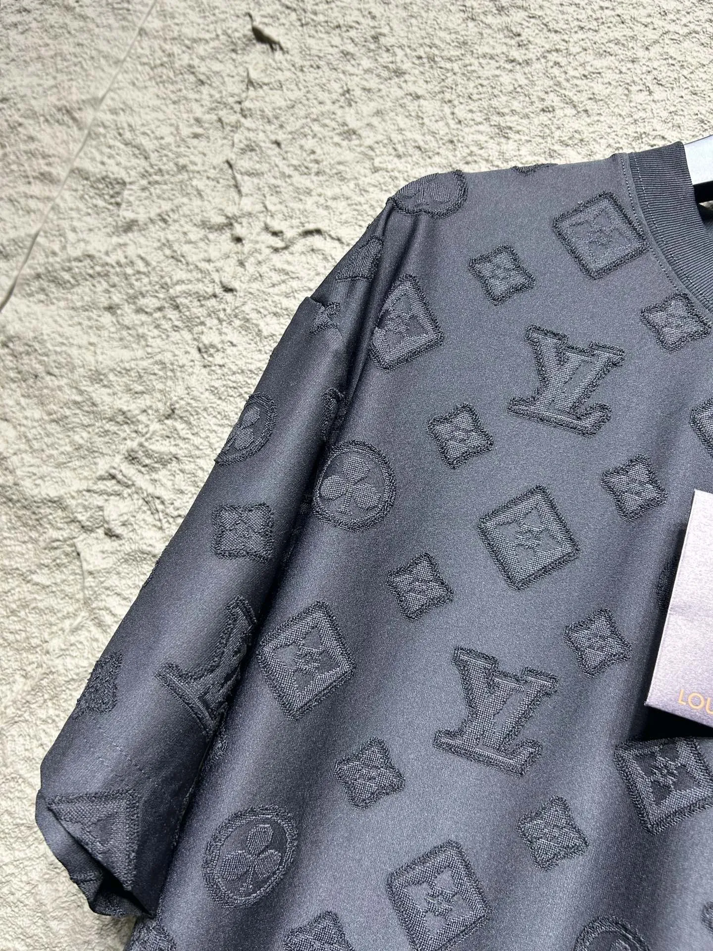 LV 白黒 クラシックロゴ Jacquard Tシャツ - 画像 (7)