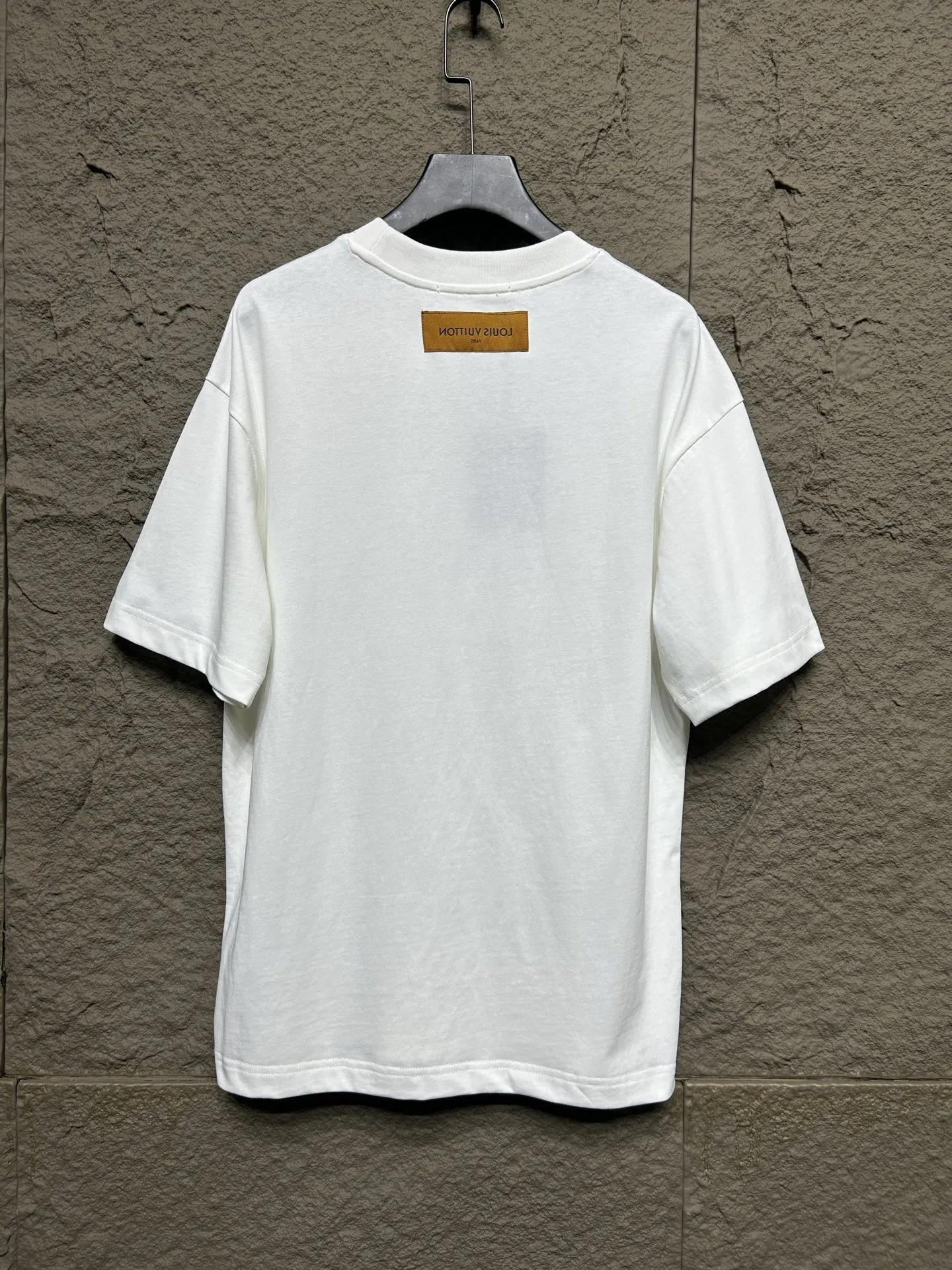 LOUIS VUITTON 緑刺繍ロゴTシャツ - 画像 (5)