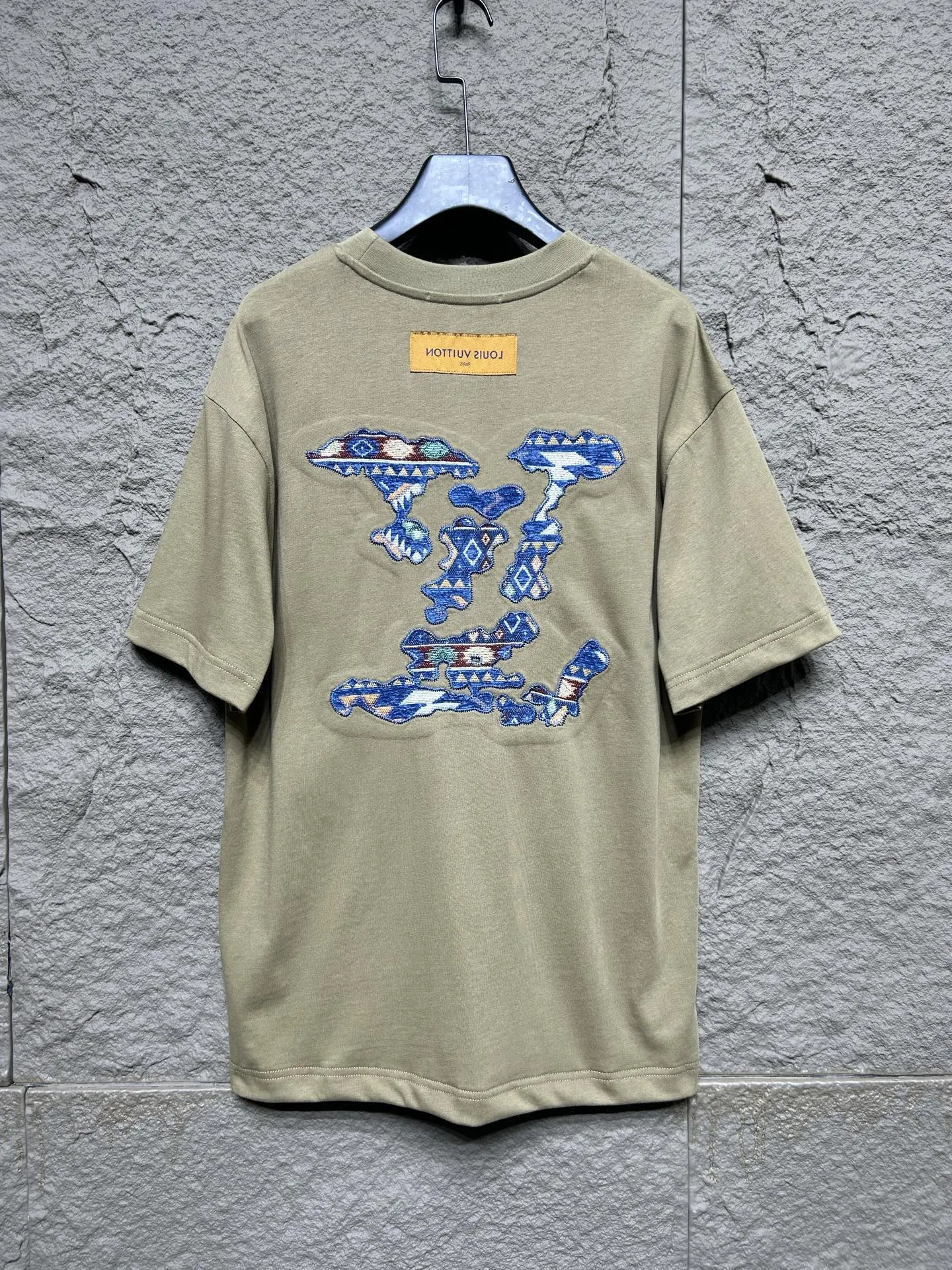 Louis Vuitton ブランド地図柄Tシャツ 黒白カーキ - 画像 (7)