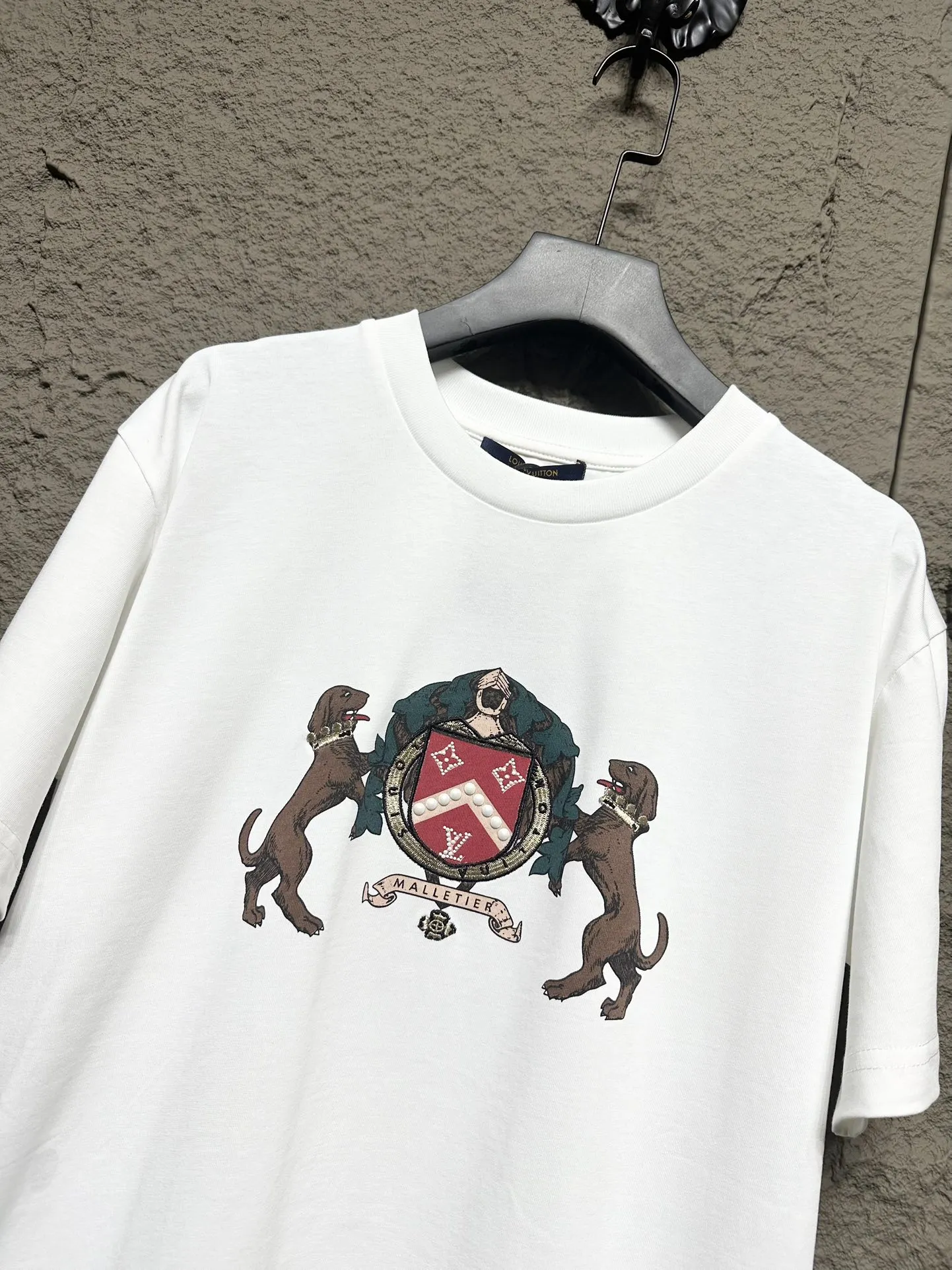 Louis Vuitton ルイヴィトン 白 刺繍パールTシャツ - 画像 (4)