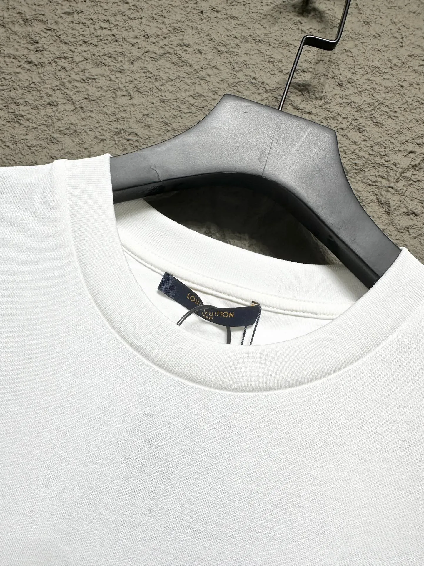 Louis Vuitton ルイヴィトン 白 刺繍パールTシャツ - 画像 (5)