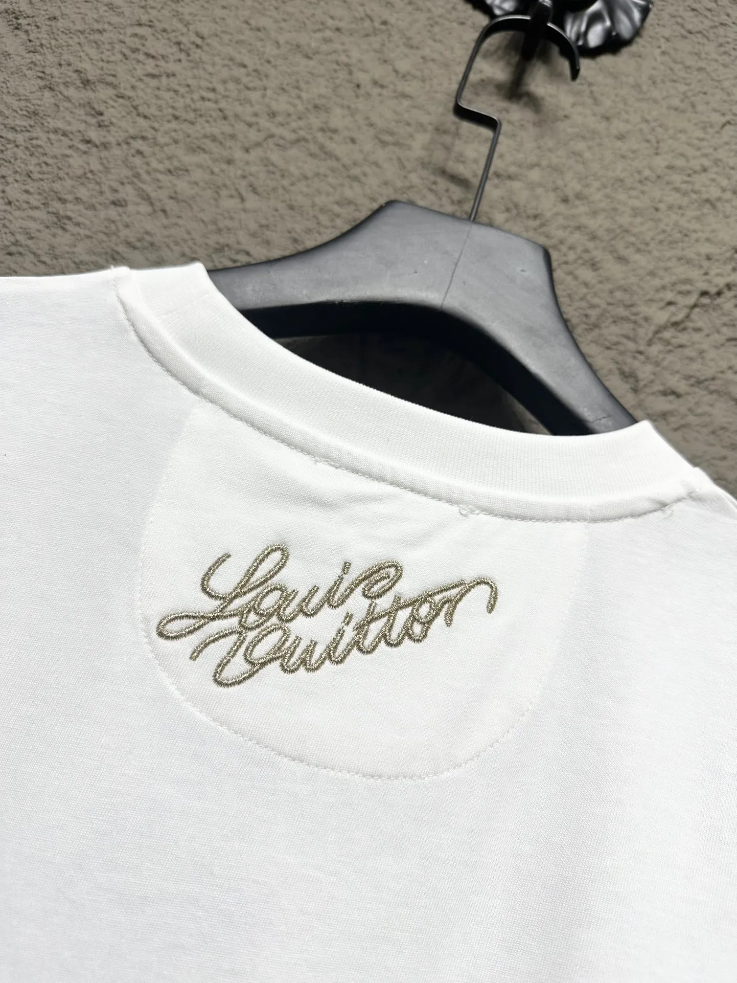 Louis Vuitton ルイヴィトン 白 刺繍パールTシャツ - 画像 (6)