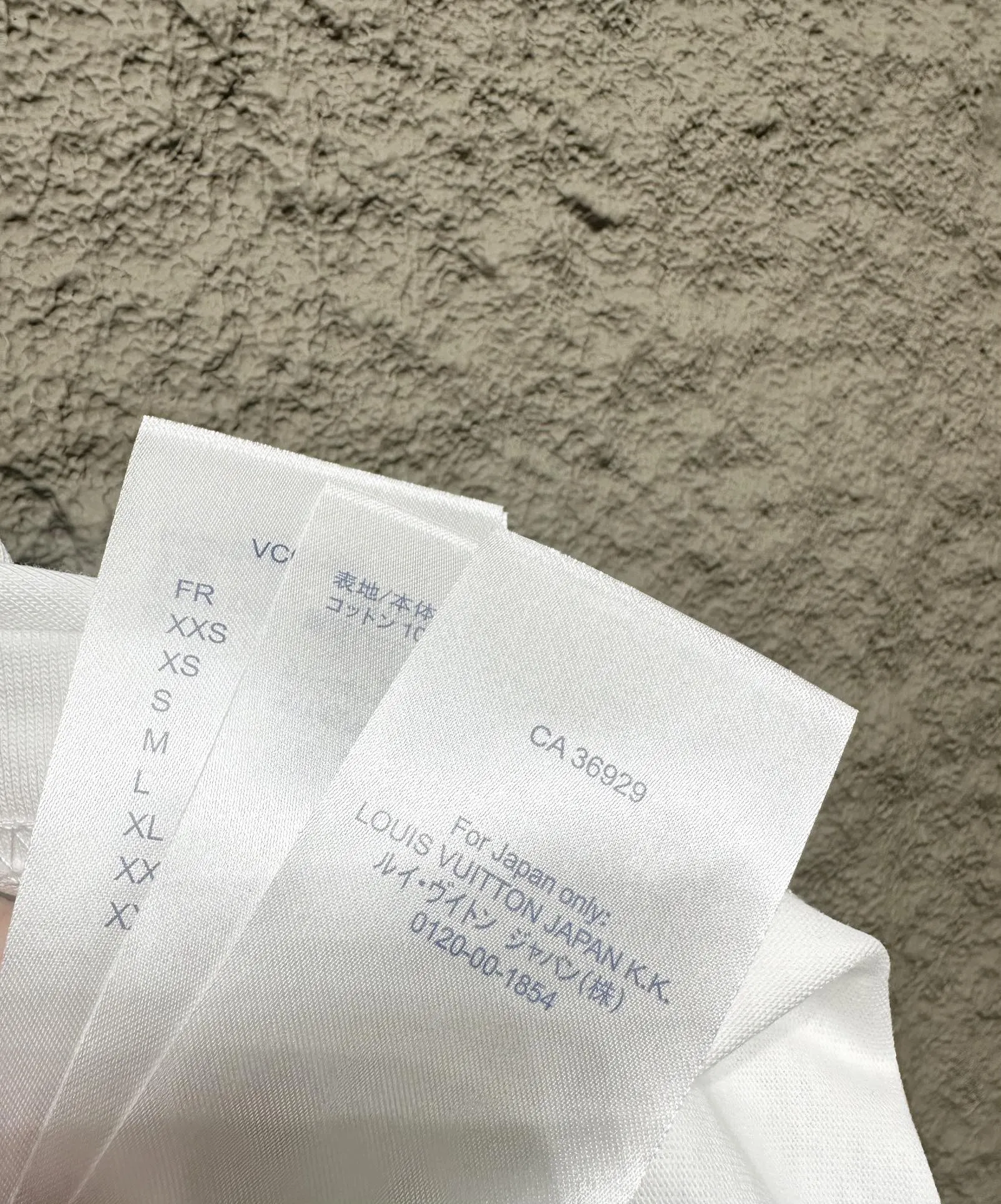 Louis Vuitton ルイヴィトン 白 刺繍パールTシャツ - 画像 (9)