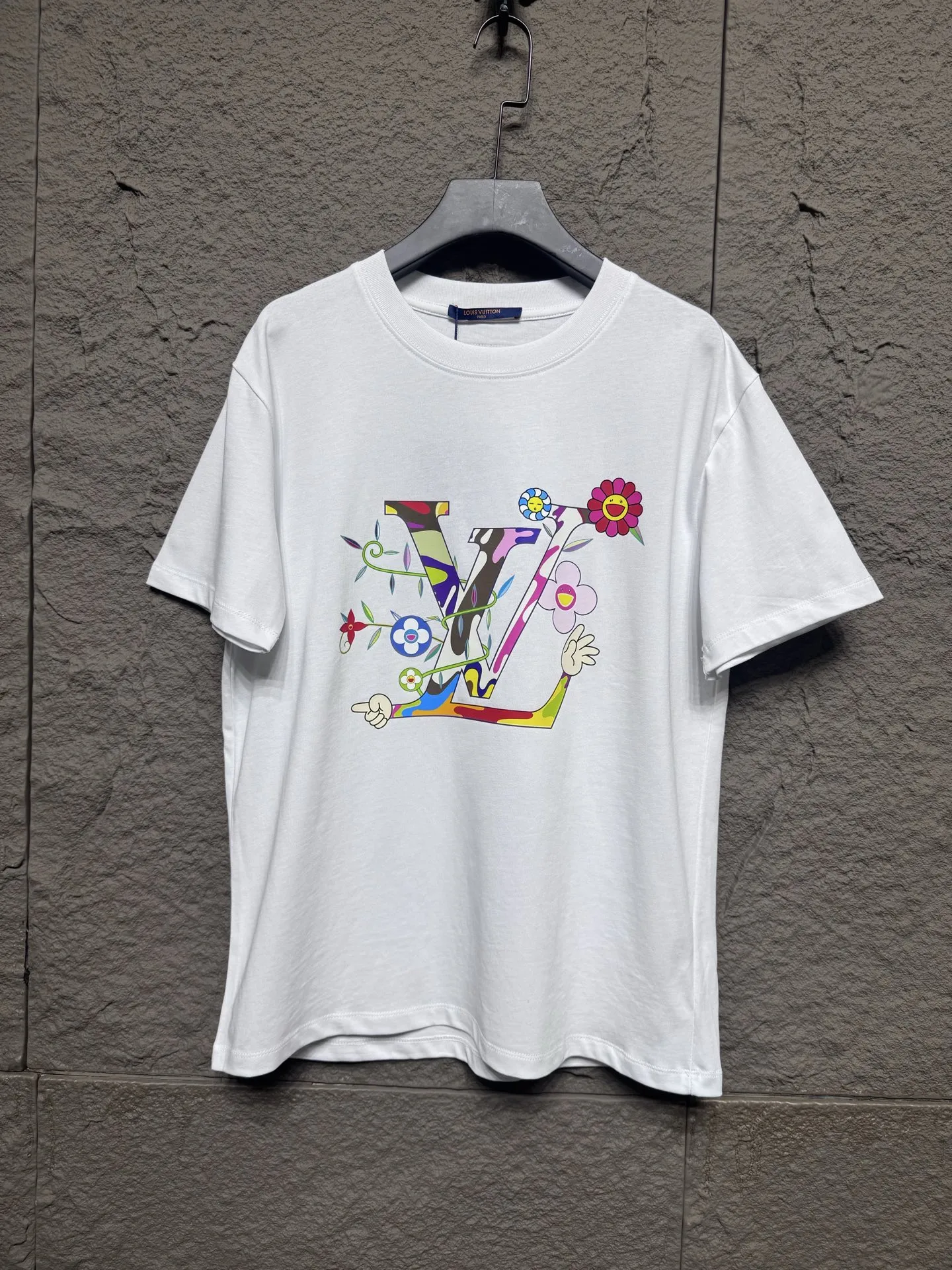 LOUIS VUITTON 黒白 Tシャツ 花柄デザイン - 画像 (5)